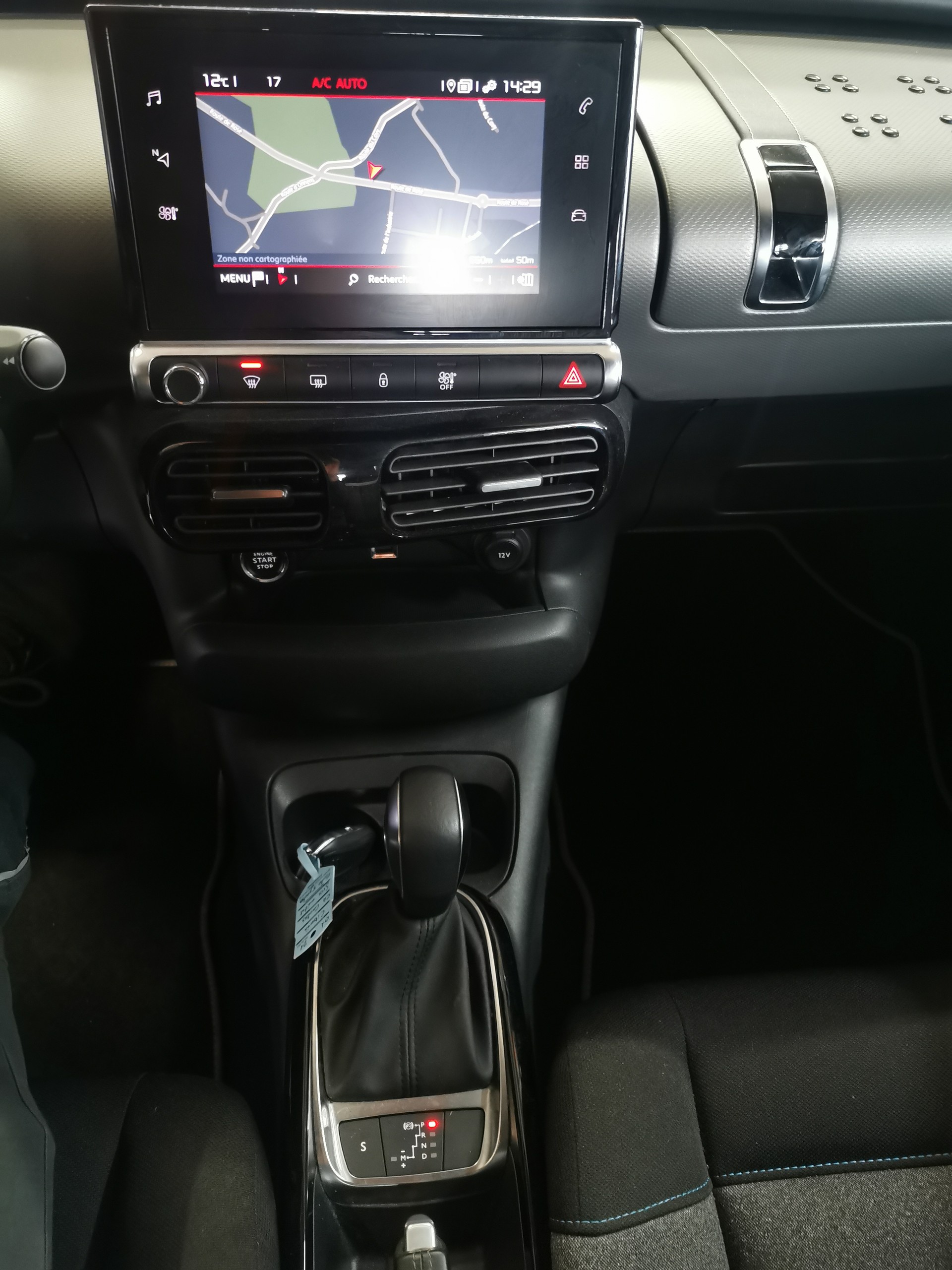 CITROEN C4 Cactus 1.5 Blue HDi Shine EAT6-image-10