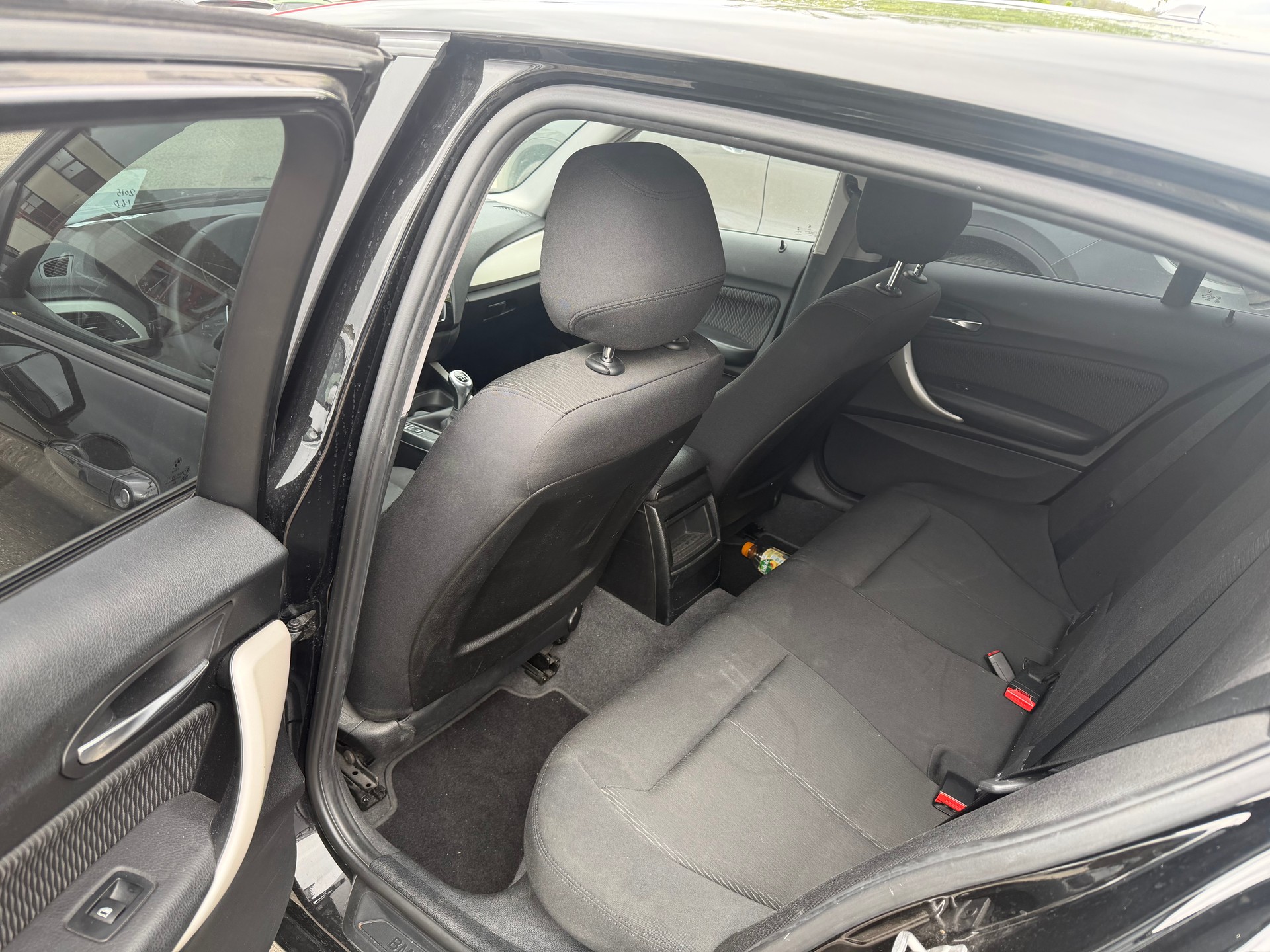 BMW 116d Urban Line-image-1