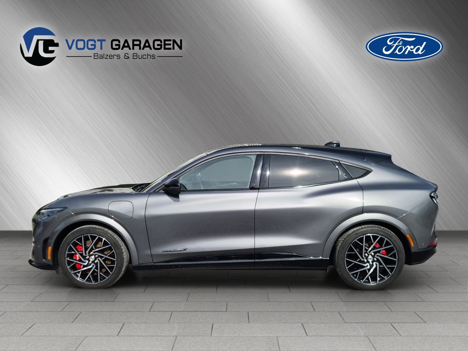 FORD Mustang Mach-E Extended GT AWD-showroom-element-2