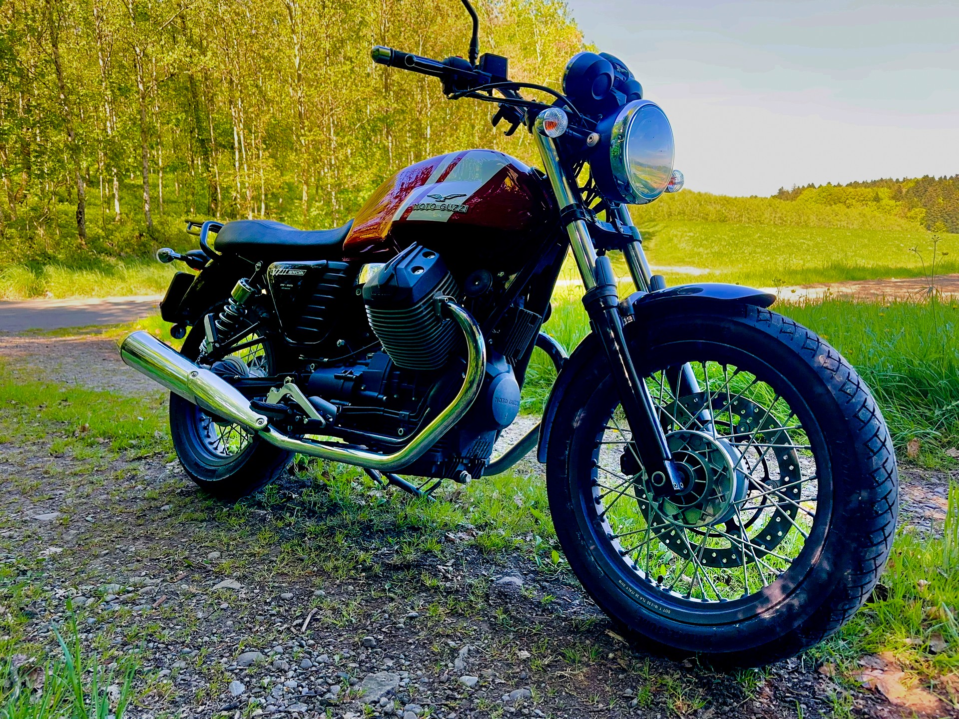 MOTO GUZZI V7 II Special 750 ABS-image-1