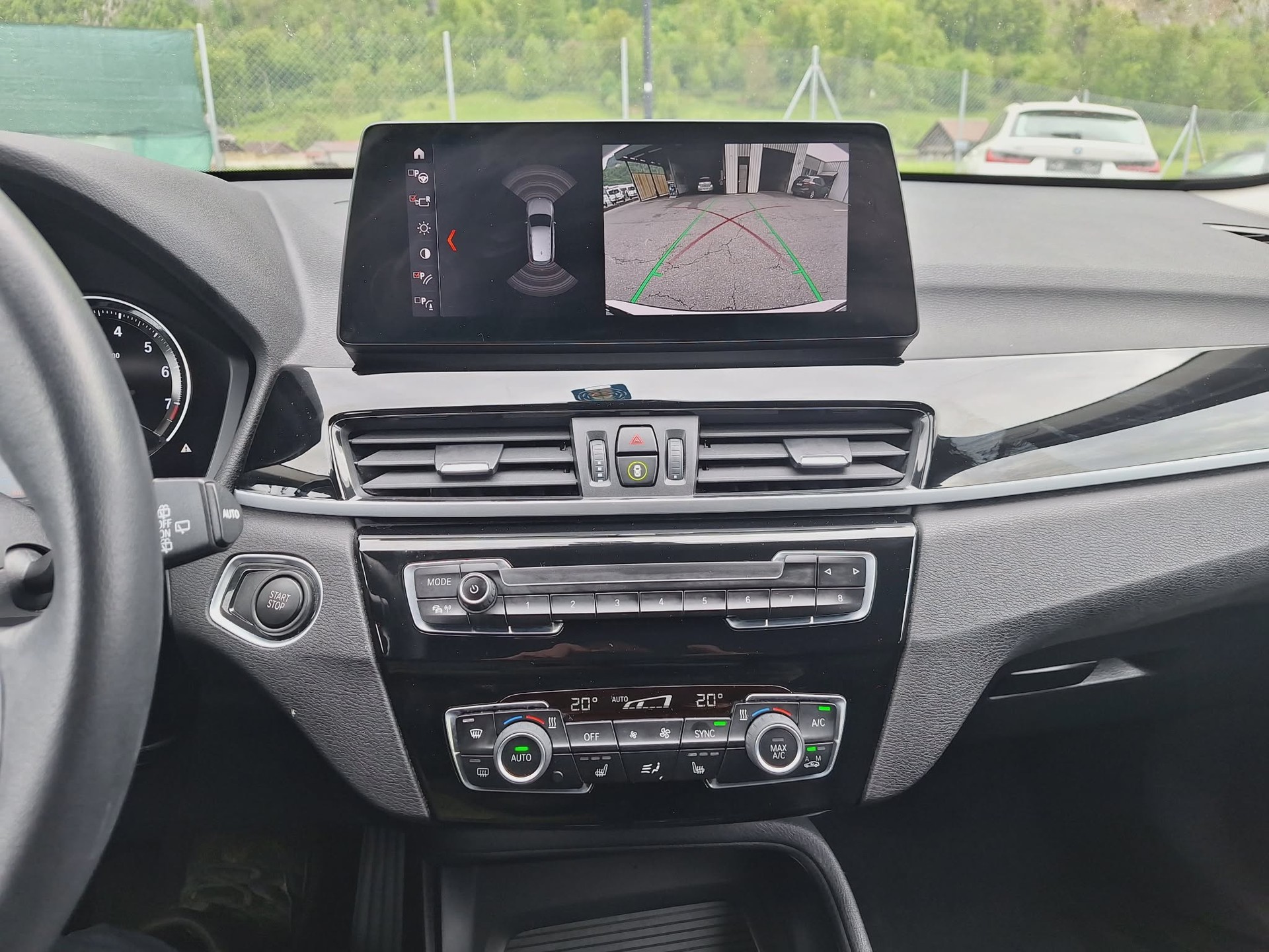 BMW X1 xDrive 25e Steptronic-image-8