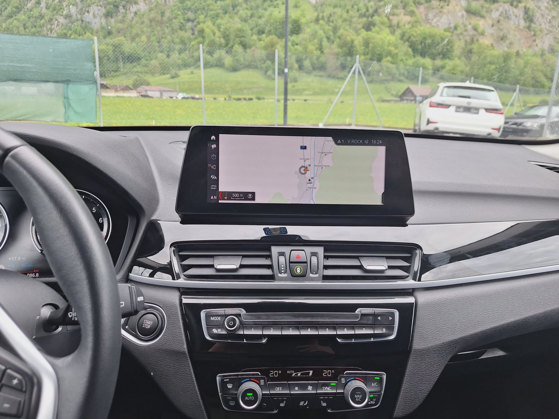 BMW X1 xDrive 25e Steptronic-image-9