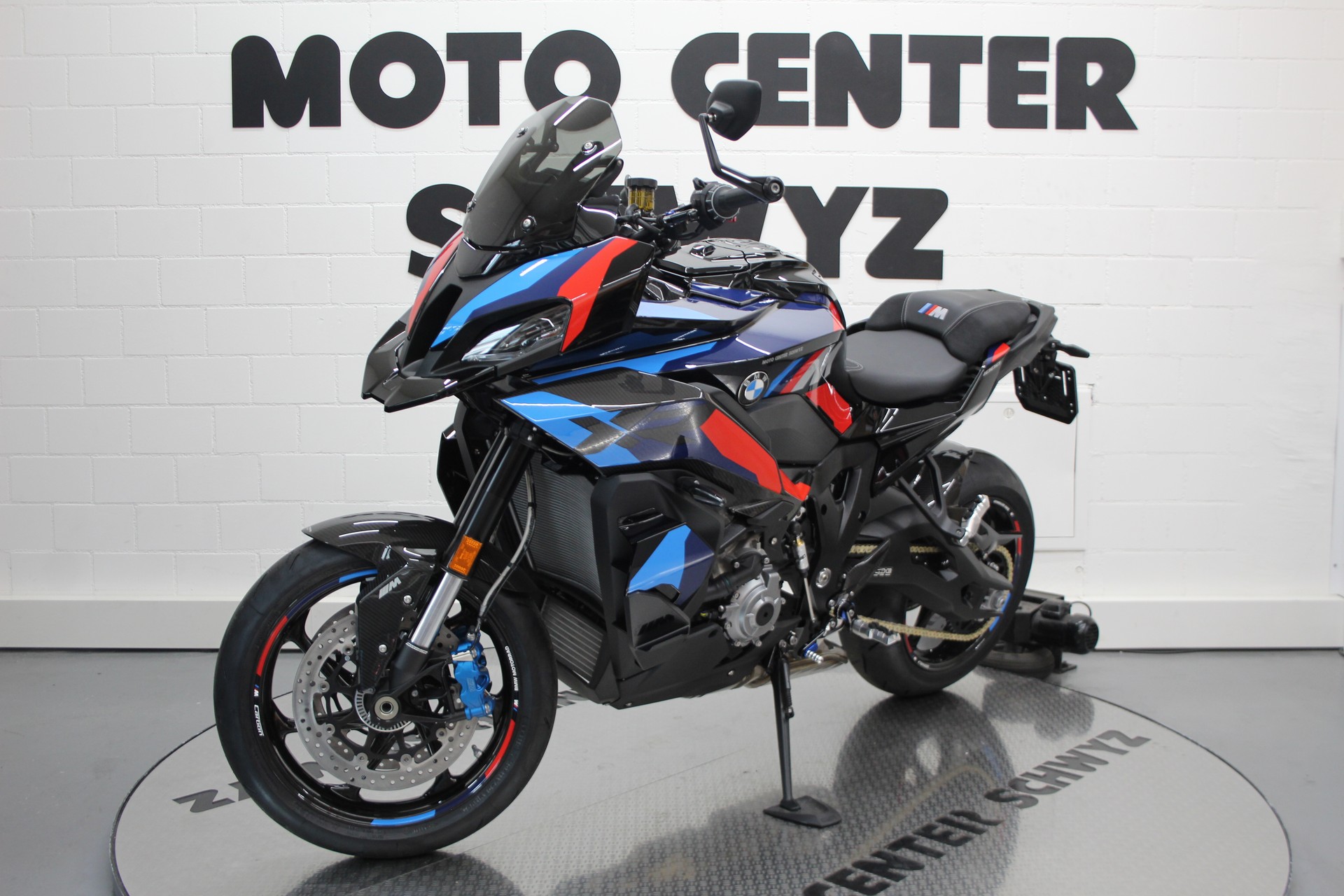 BMW M 1000 XR-image-3