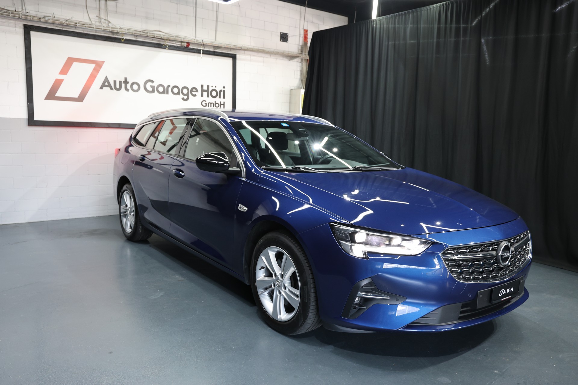 OPEL Insignia 1.5 CDTI Sports Tourer Elegance Automatic-image-8
