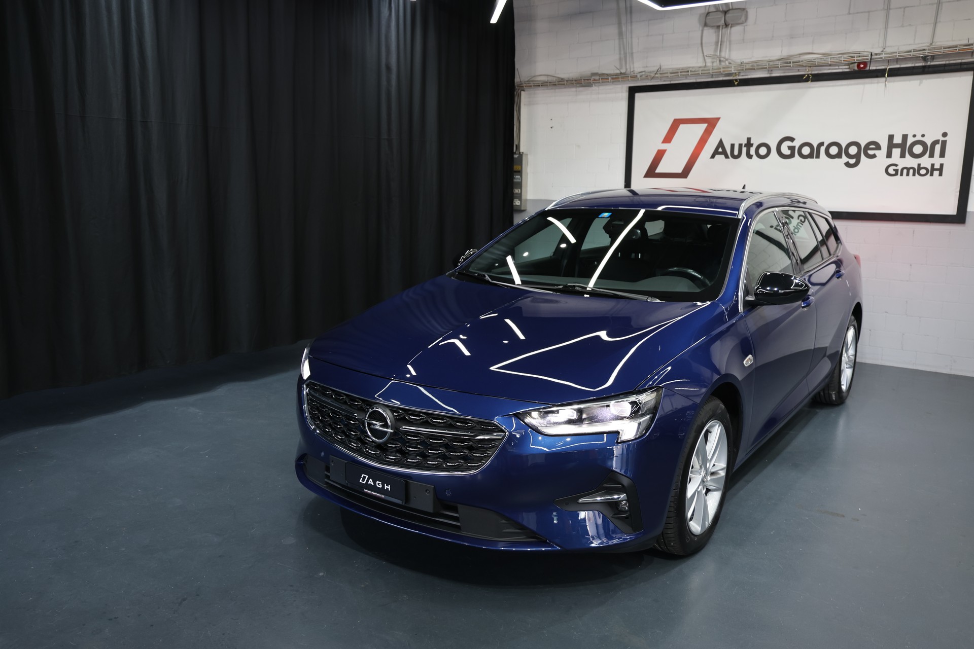 OPEL Insignia 1.5 CDTI Sports Tourer Elegance Automatic-showroom-element-1