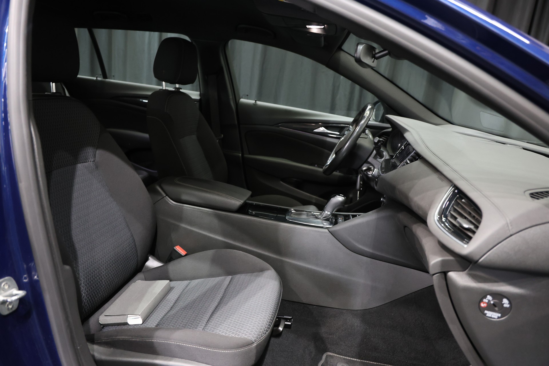 OPEL Insignia 1.5 CDTI Sports Tourer Elegance Automatic-image-17
