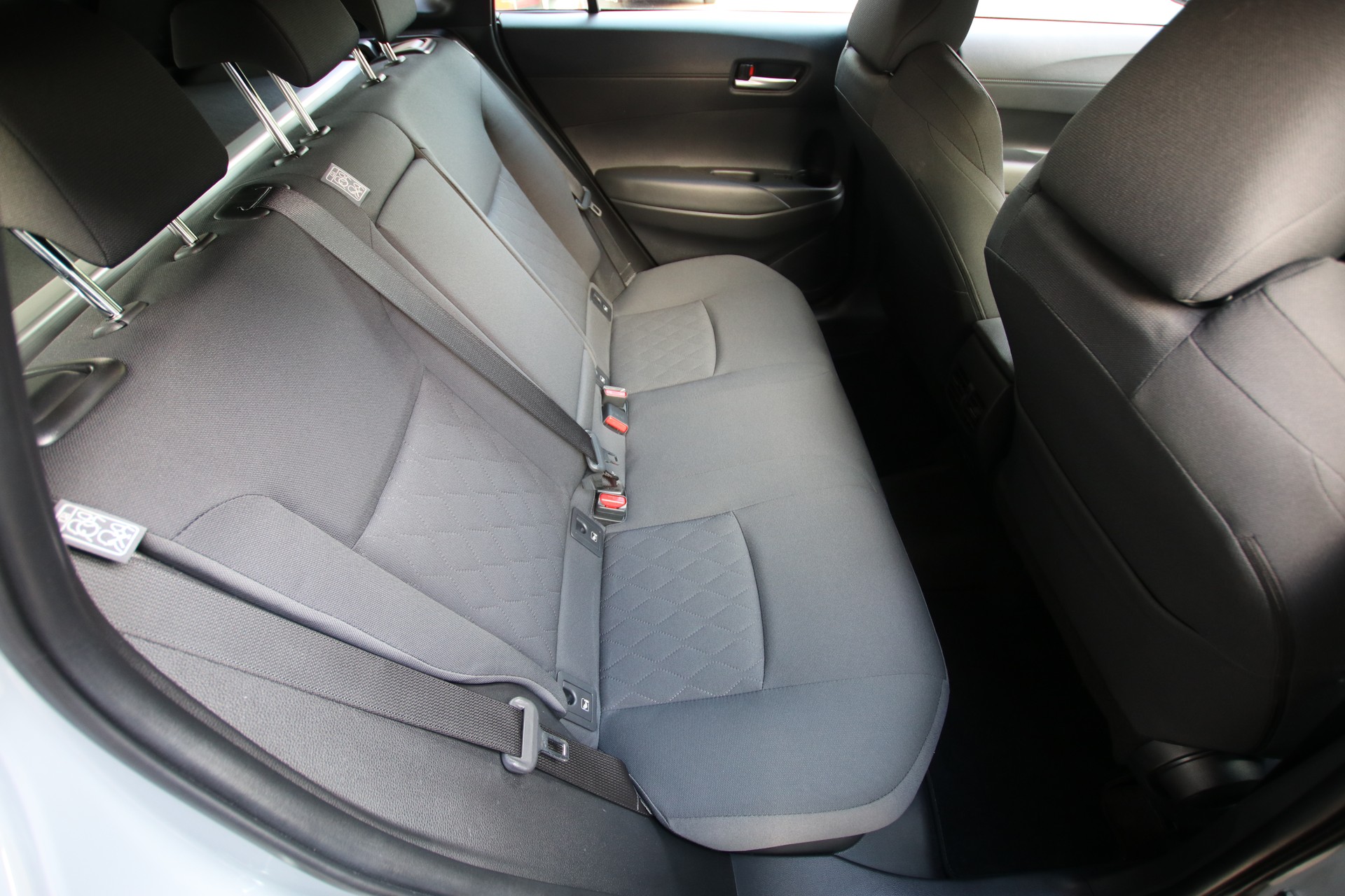 TOYOTA Corolla Cross 1.8 Trend e-CVT-image-14