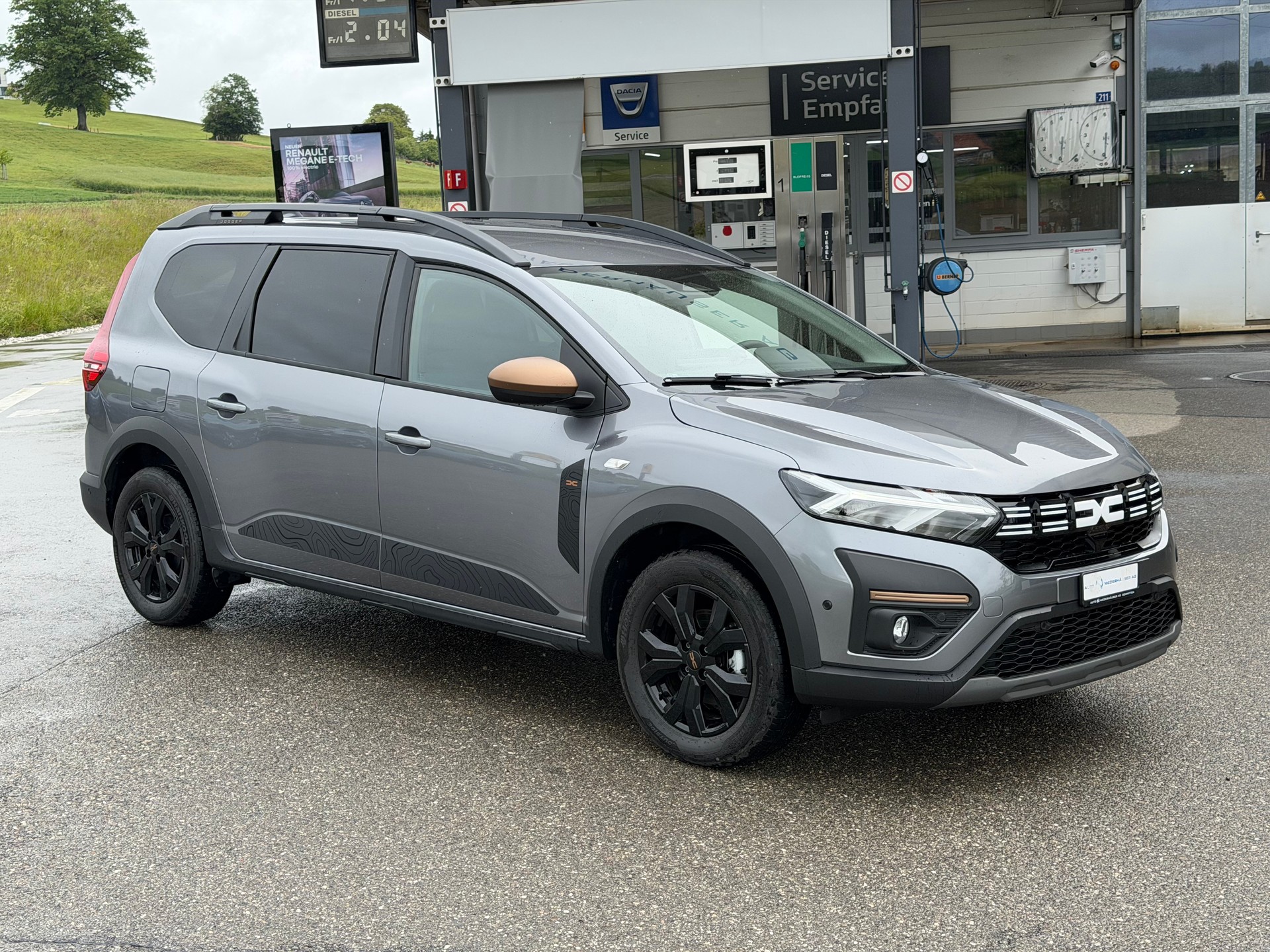 DACIA Jogger HEV 140 Extreme-image-2