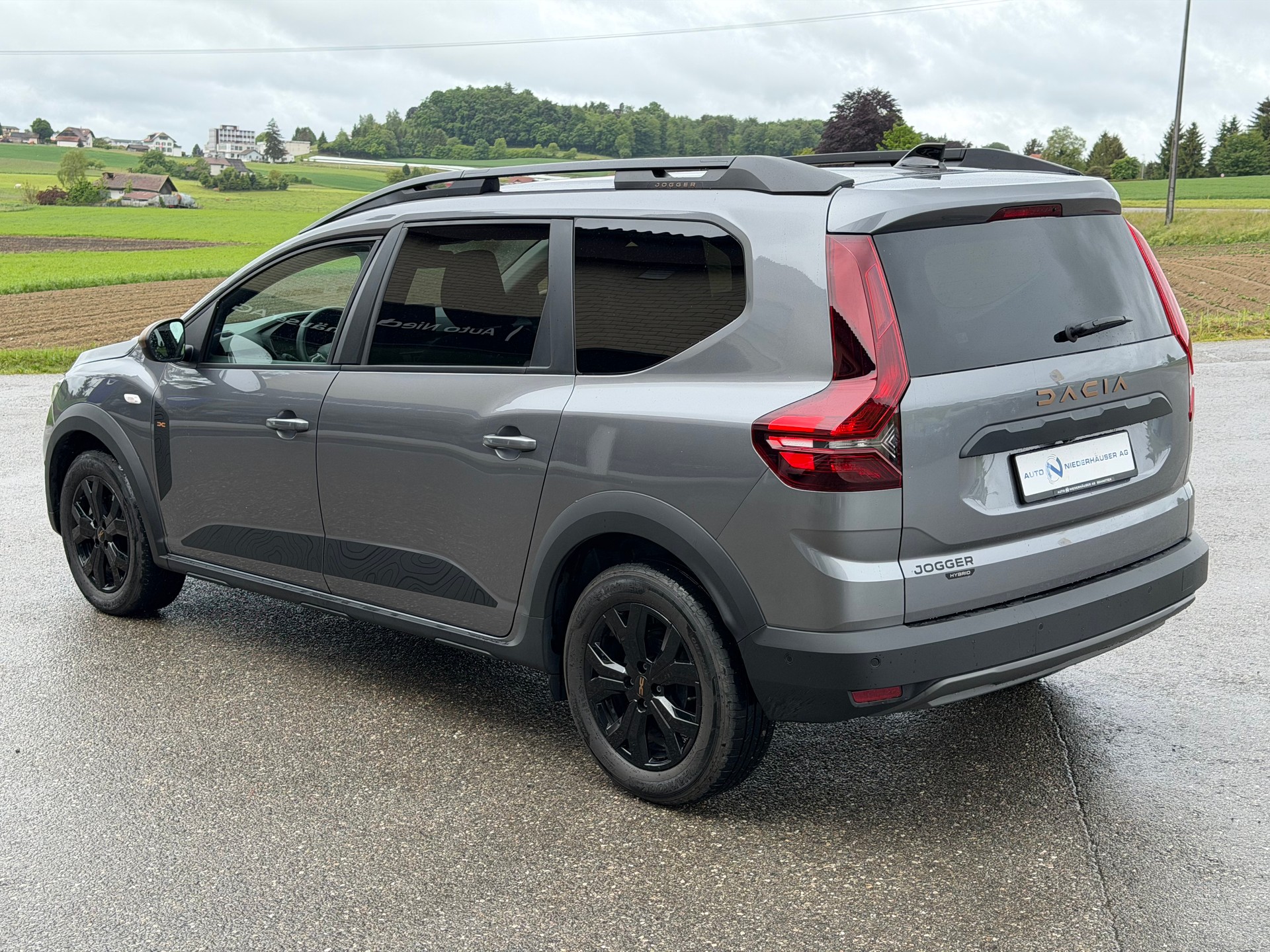 DACIA Jogger HEV 140 Extreme-image-3