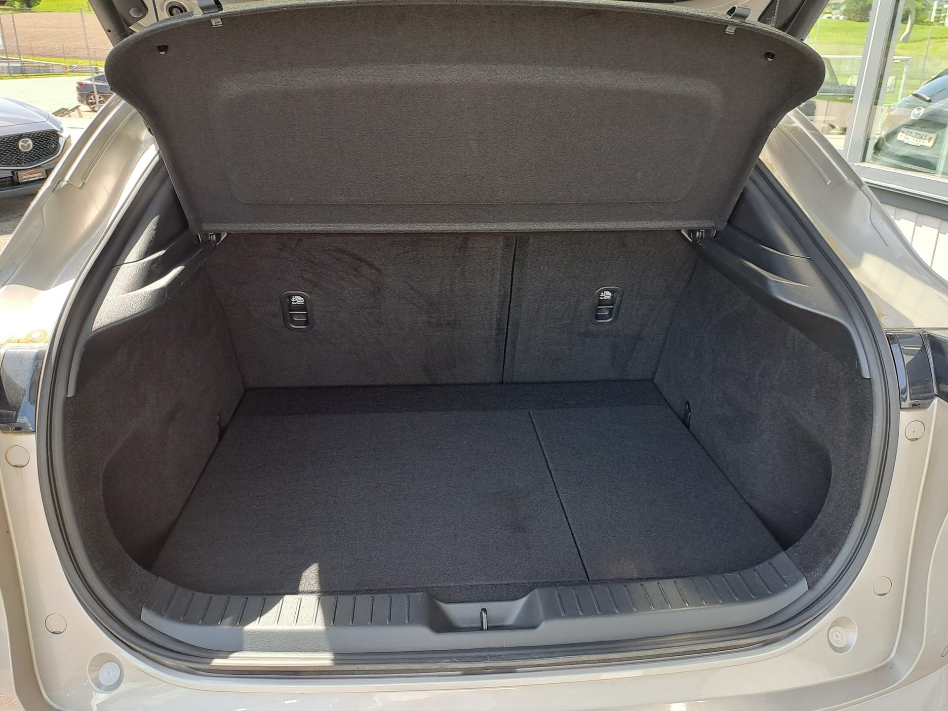 MAZDA CX-30 SKYACTIV-X 186 M Hybrid FWD Homura-image-8