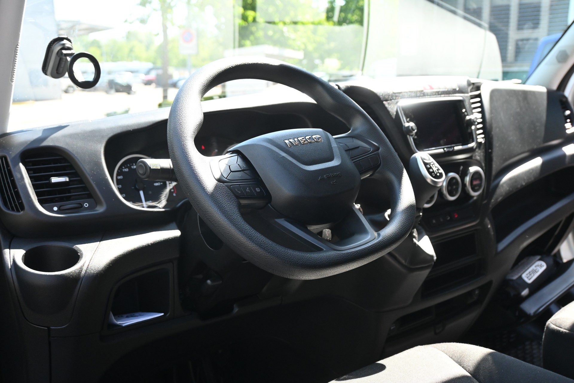 IVECO 35 C 16 A8-image-7