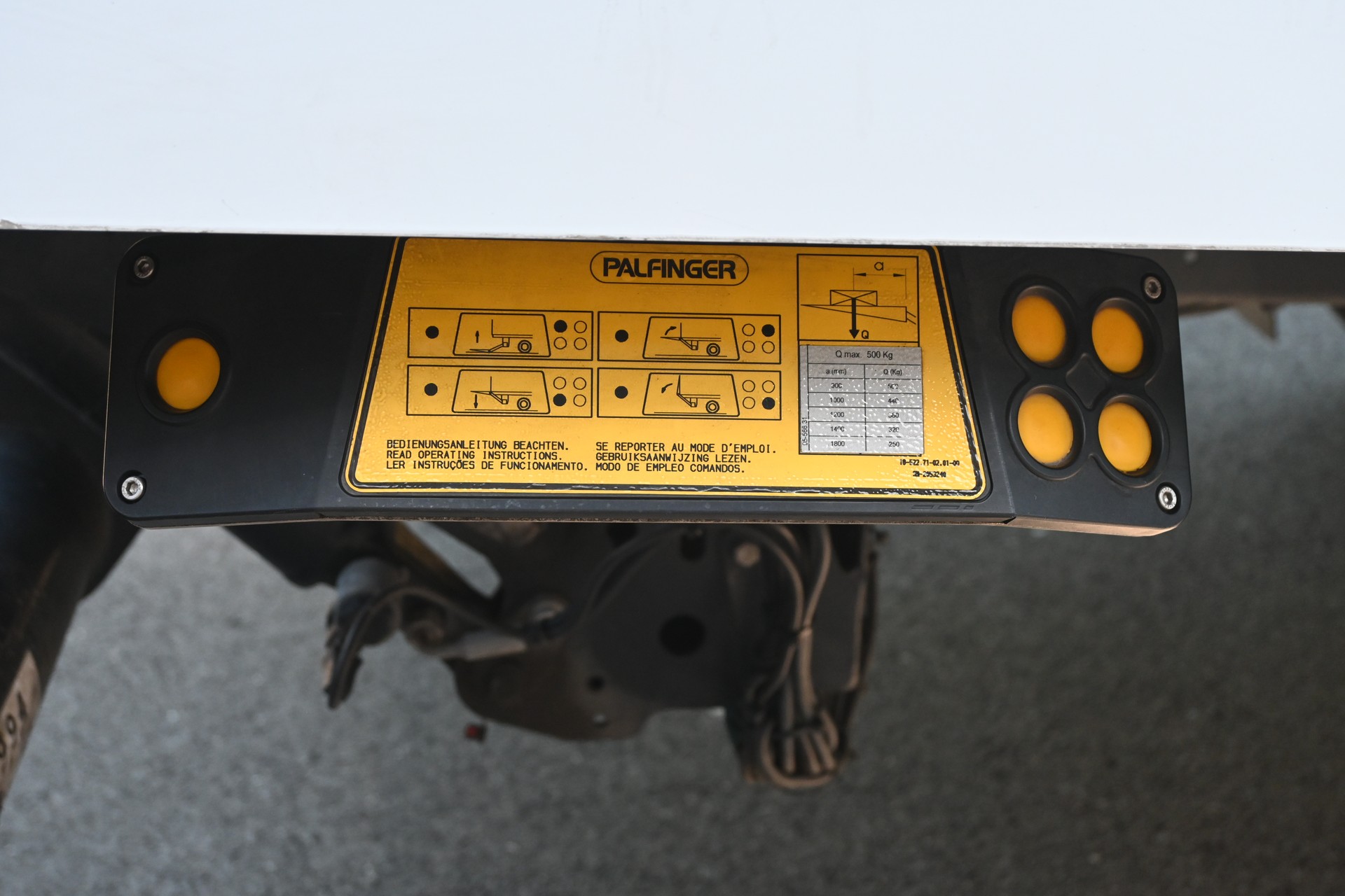IVECO 35 C 16 A8-image-4