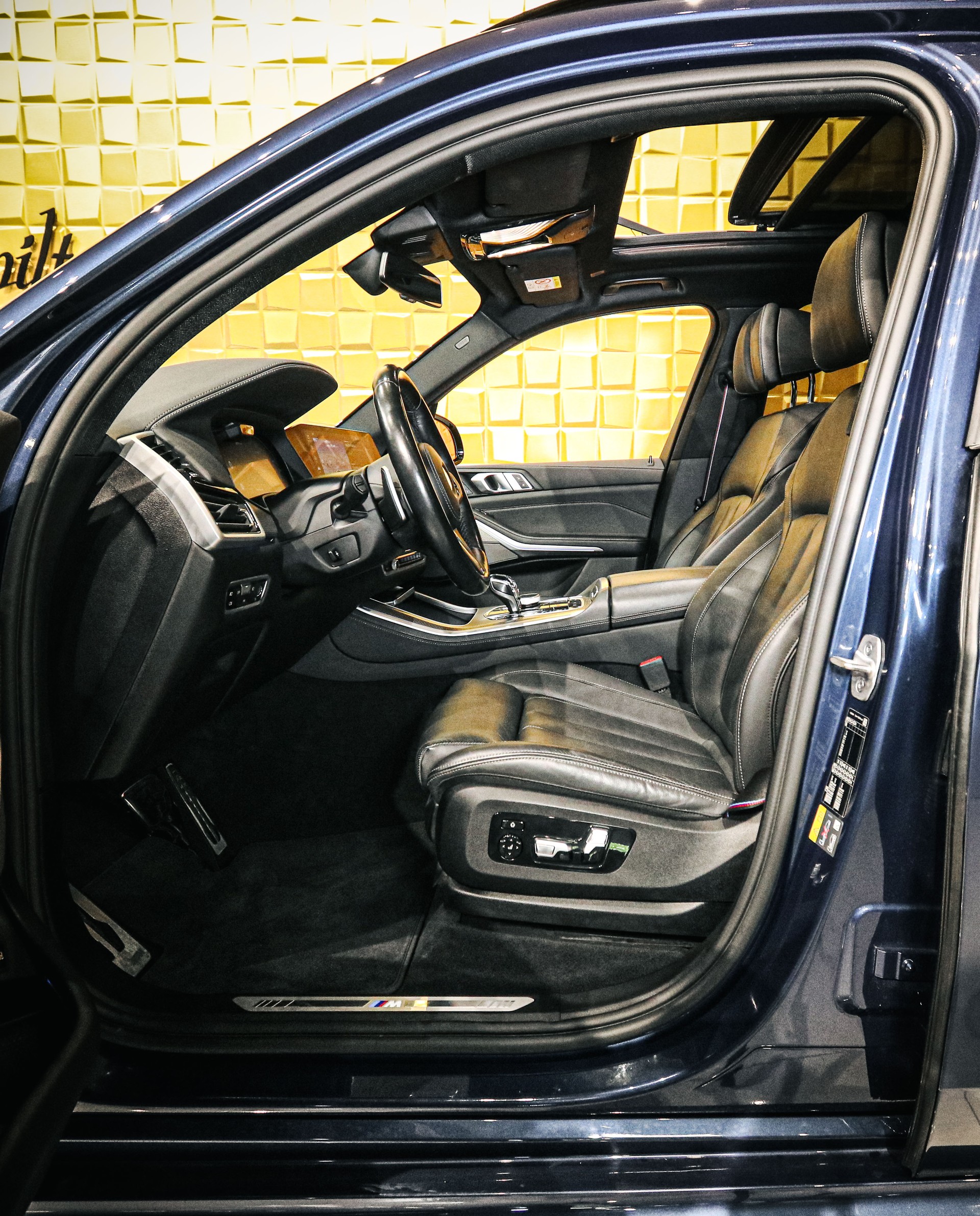 BMW X5 45e M Sport xDrive Steptronic-image-8