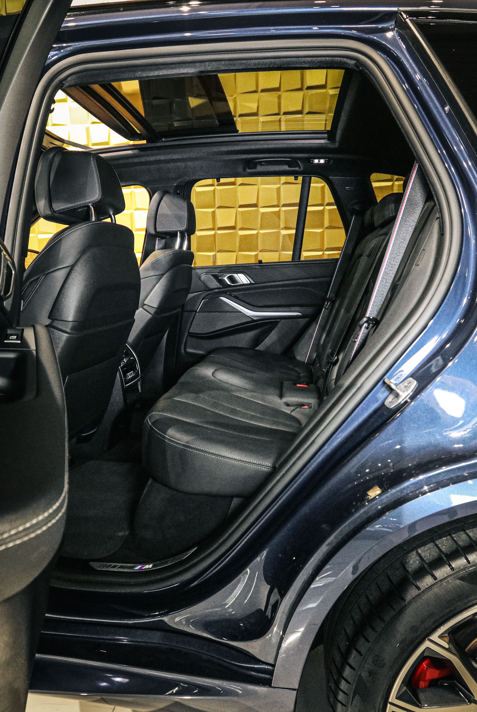BMW X5 45e M Sport xDrive Steptronic-image-11
