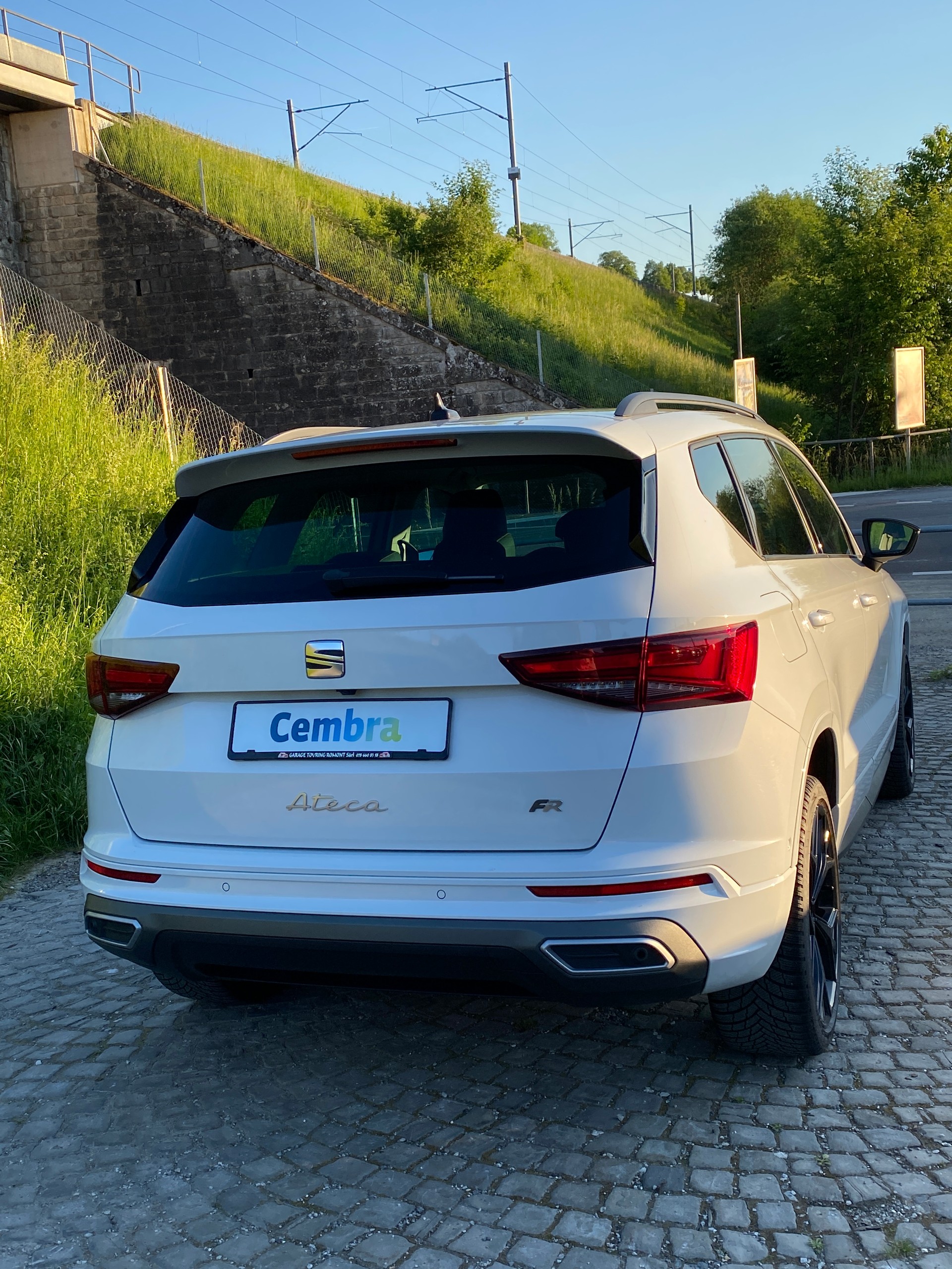 SEAT Ateca 1.5 TSI EVO DSG FR-showroom-element-1