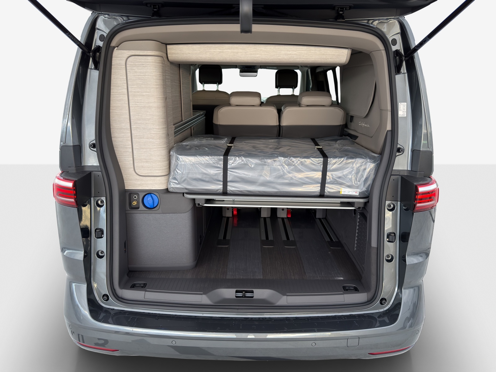 VW Cali Ocean Liberty 177PS eHyb DSG, 4 Motion-image-12