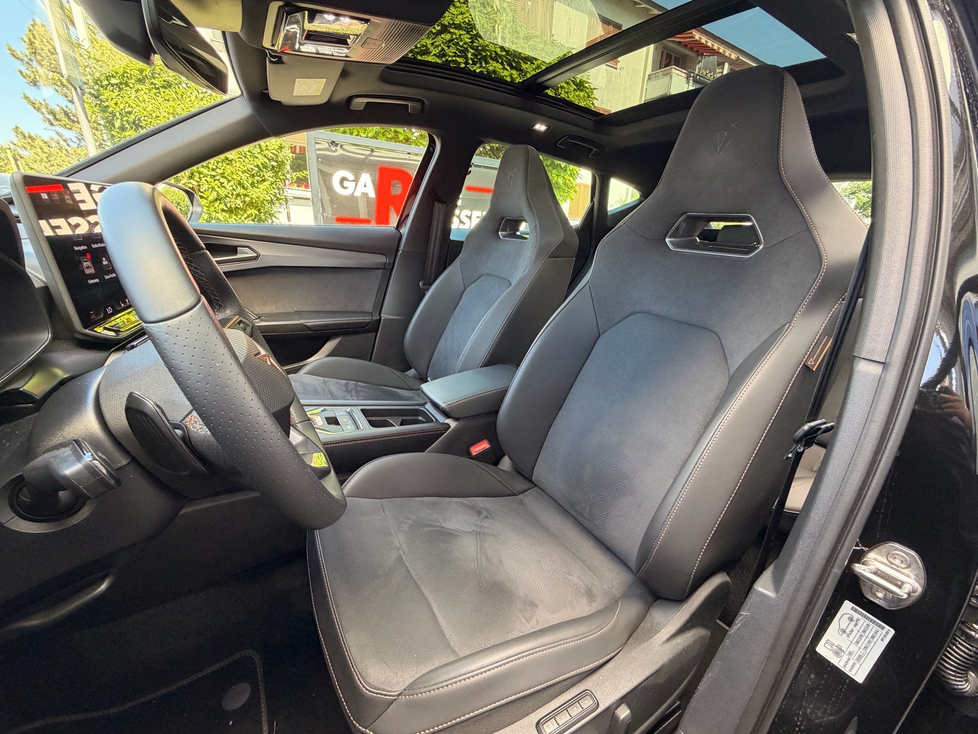 CUPRA Formentor VZ 2.0 TSI 4Drive *** PANORAMADACH & 360° KAMERA ***-image-8