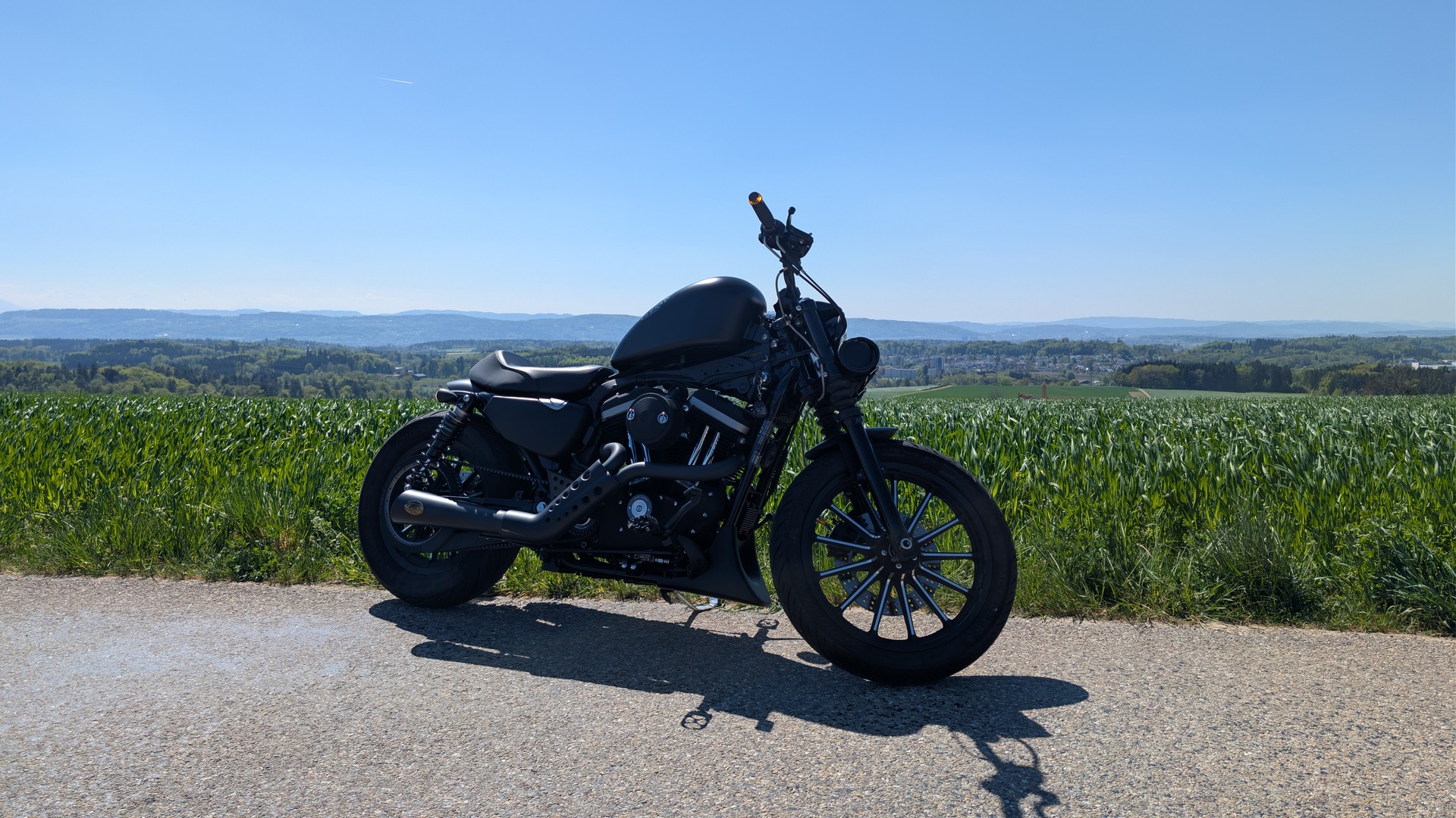 HARLEY-DAVIDSON XL 883 N Sportster Iron-image-11