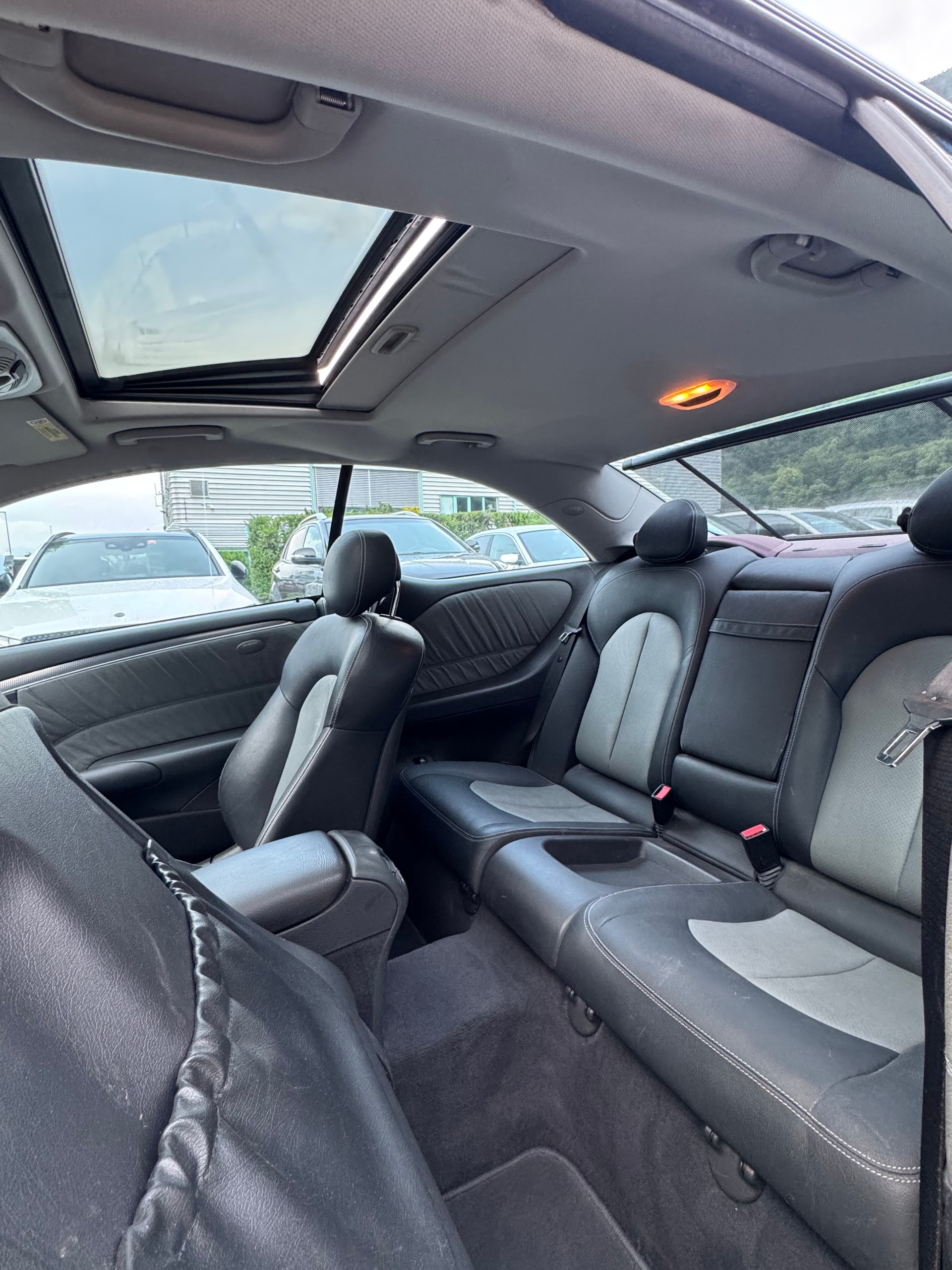 MERCEDES-BENZ CLK 500 Avantgarde Automatic-image-5