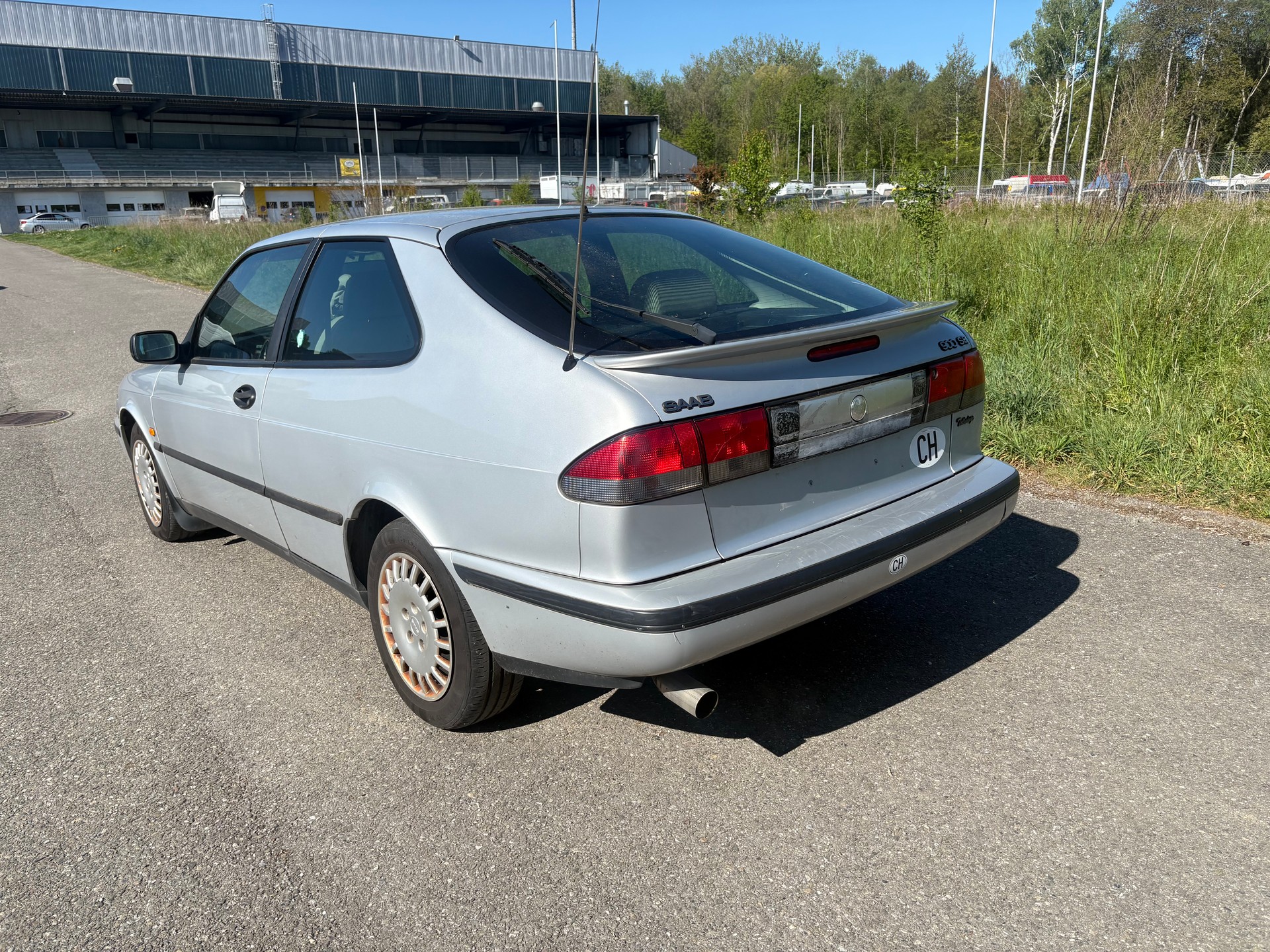 SAAB 900 S 2.0i-16 Turbo-image-4