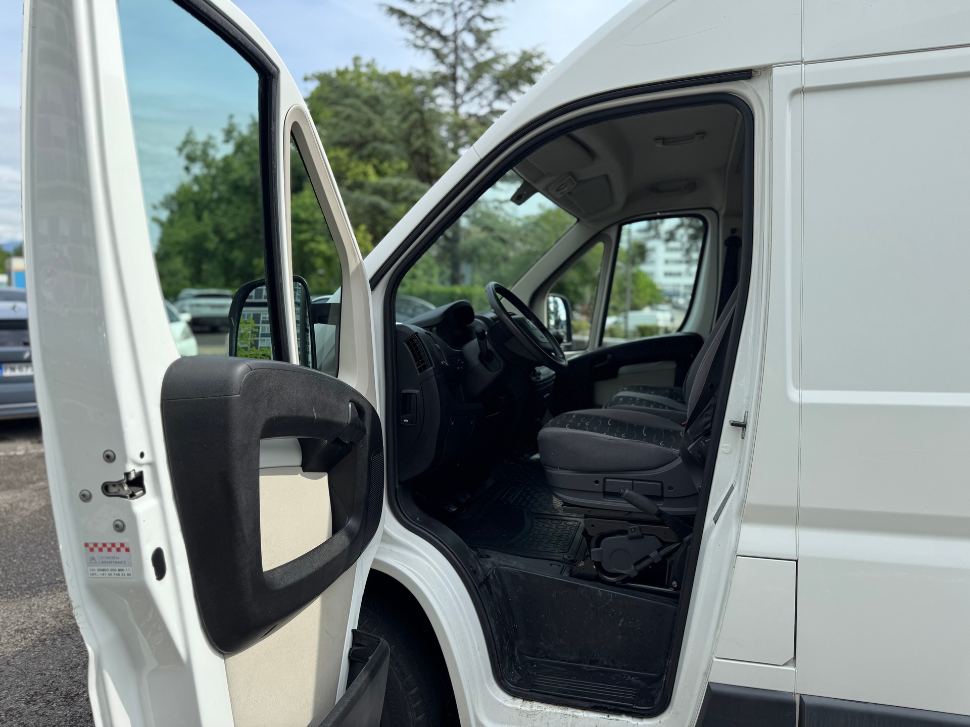 CITROEN Jumper 35 2.2 e-HDi 150 Confort L3H2-image-8