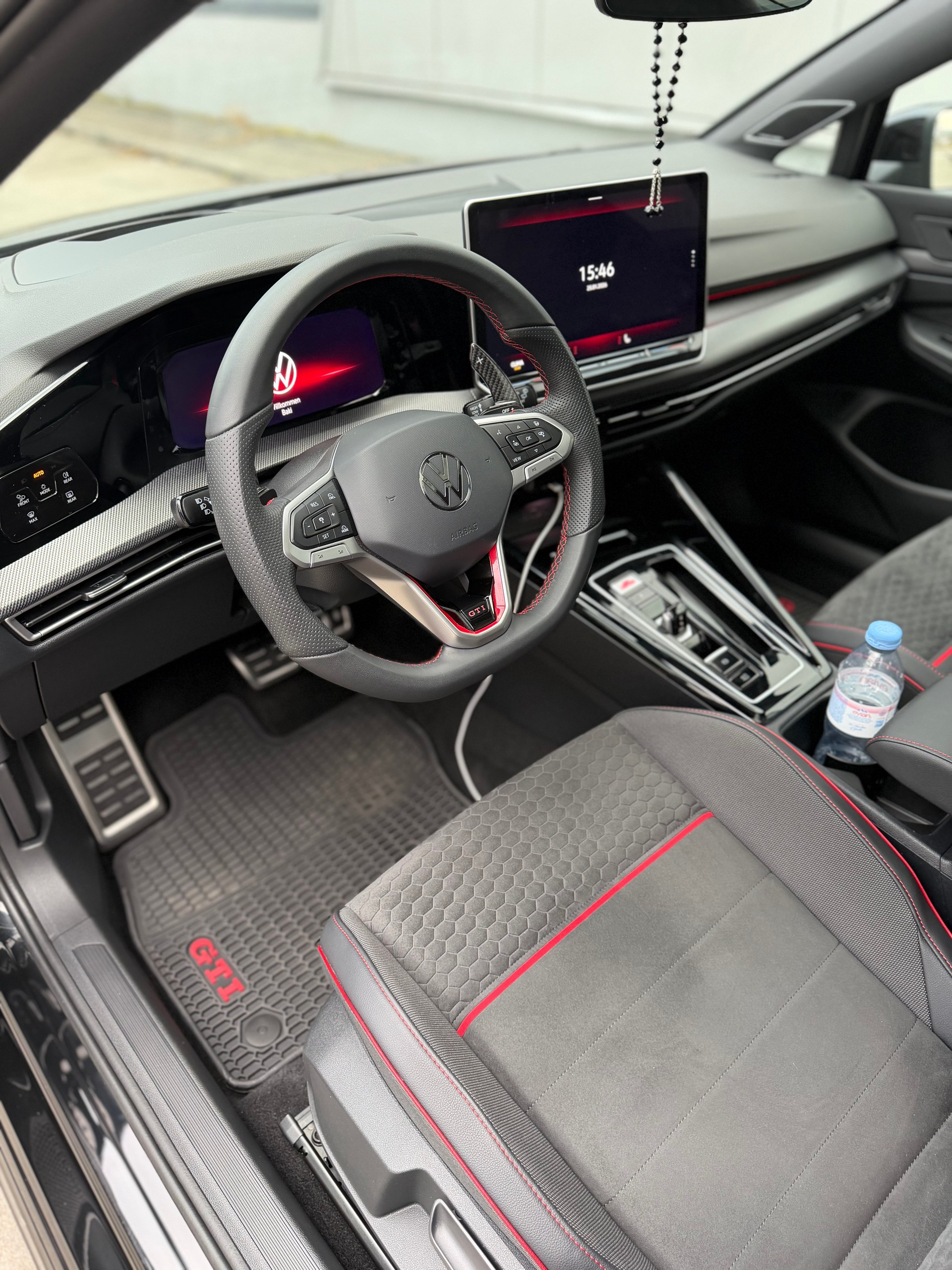 VW Golf 2.0 TSI GTI Clubsport DSG-image-5