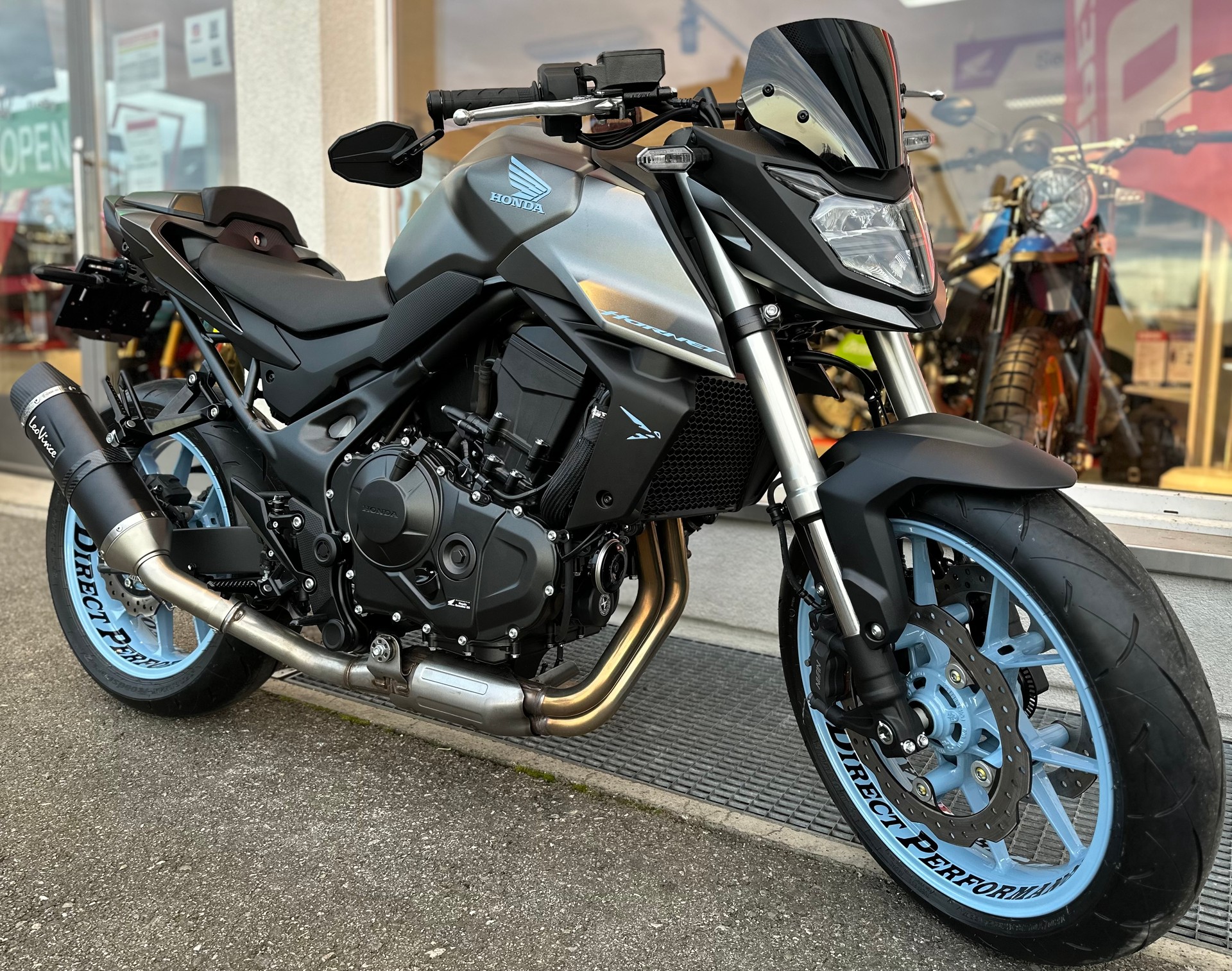 HONDA CB 750 Hornet-image-2
