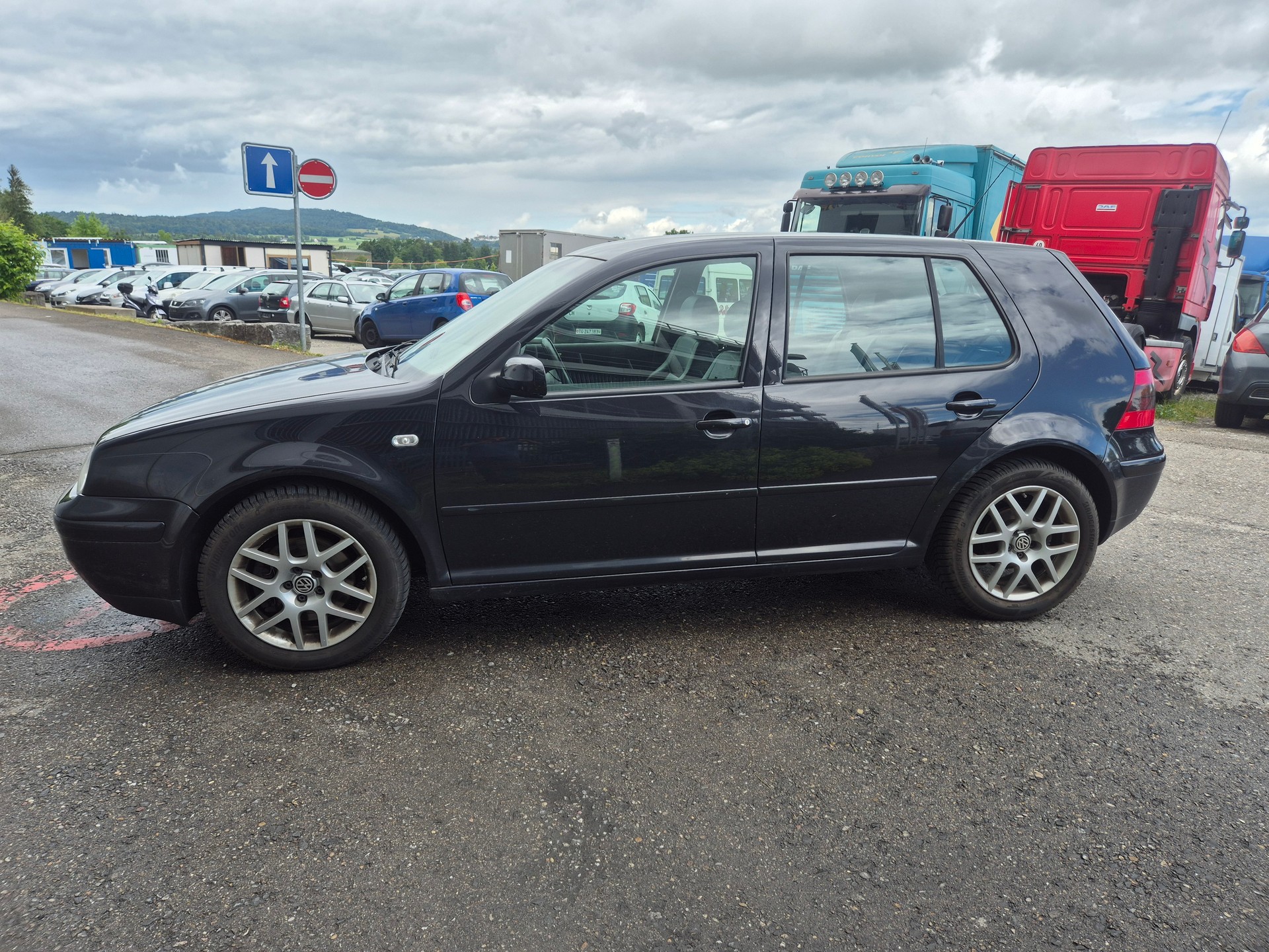 VW Golf 1.8 T GTI-image-3
