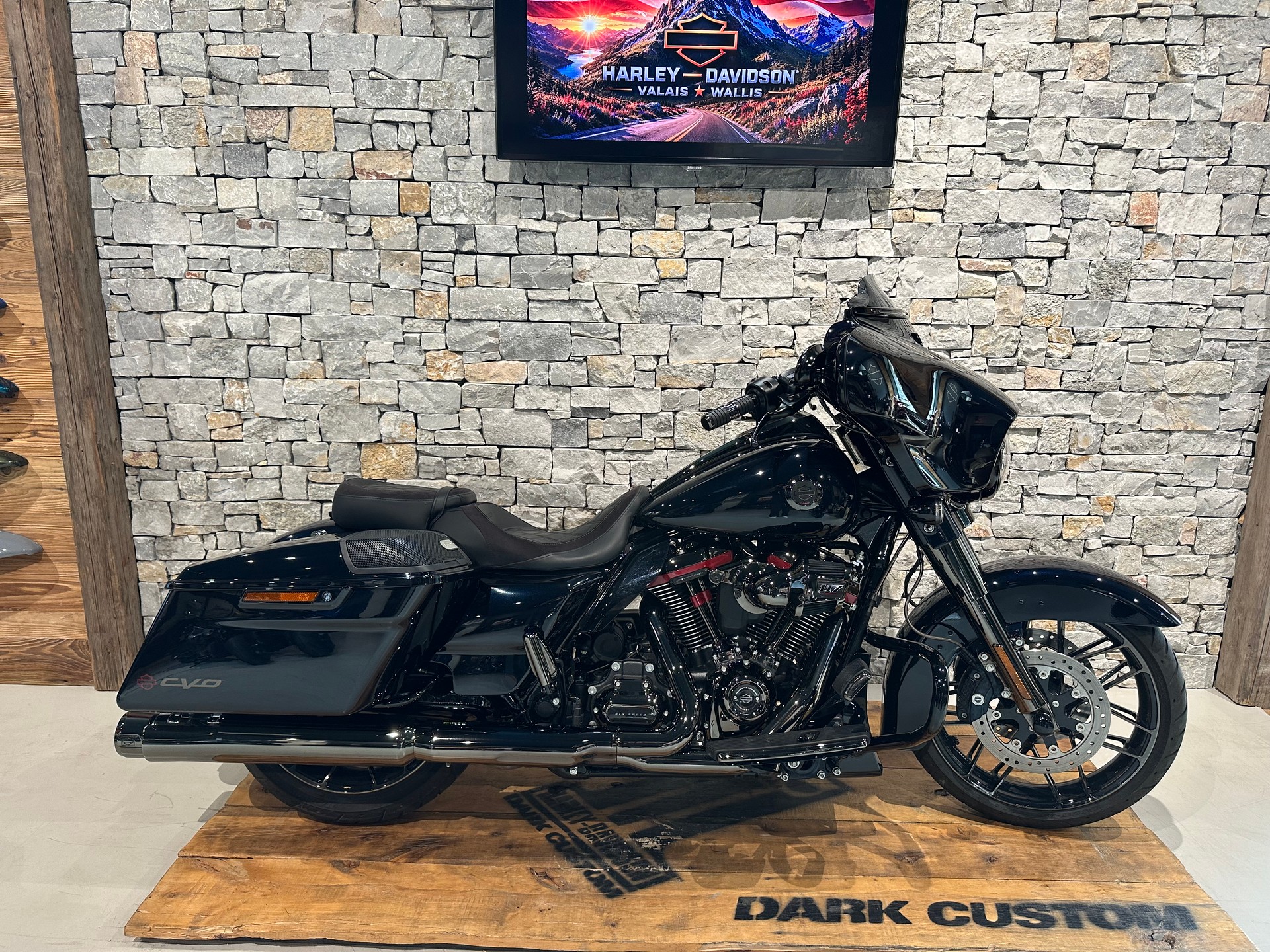 HARLEY-DAVIDSON FLHXSE Street Glide CVO 117-image-0