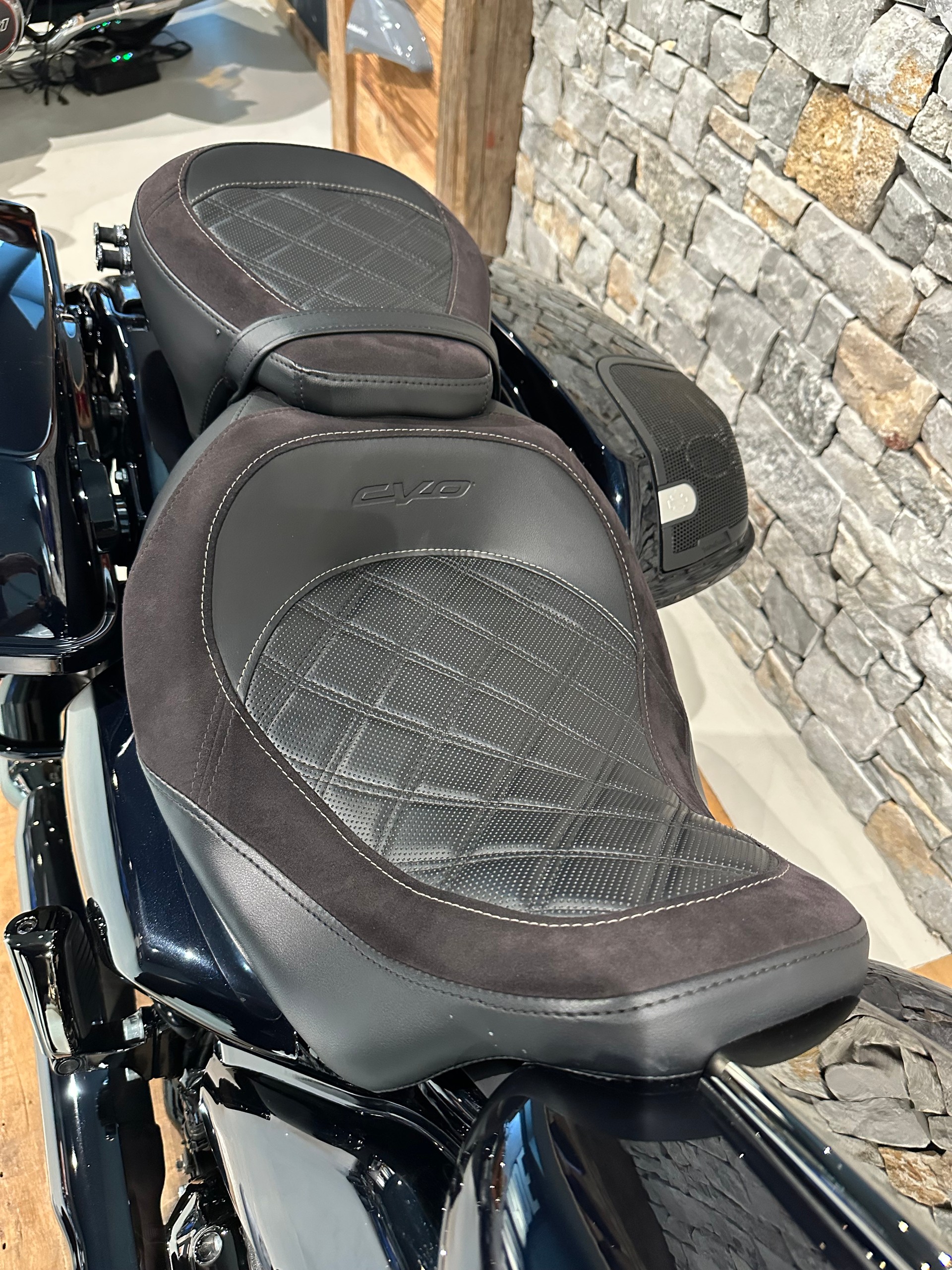 HARLEY-DAVIDSON FLHXSE Street Glide CVO 117-image-9