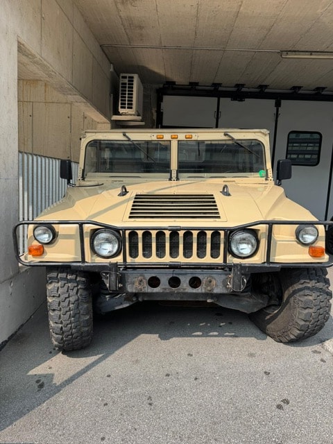 HUMMER AMGE-showroom-element-1