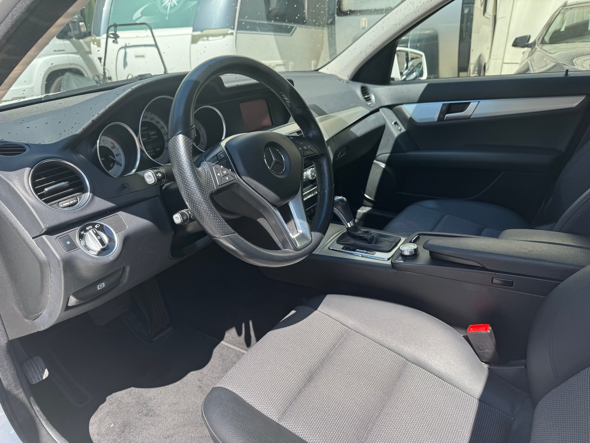 MERCEDES-BENZ C 180 Avantgarde 7G-Tronic-image-9