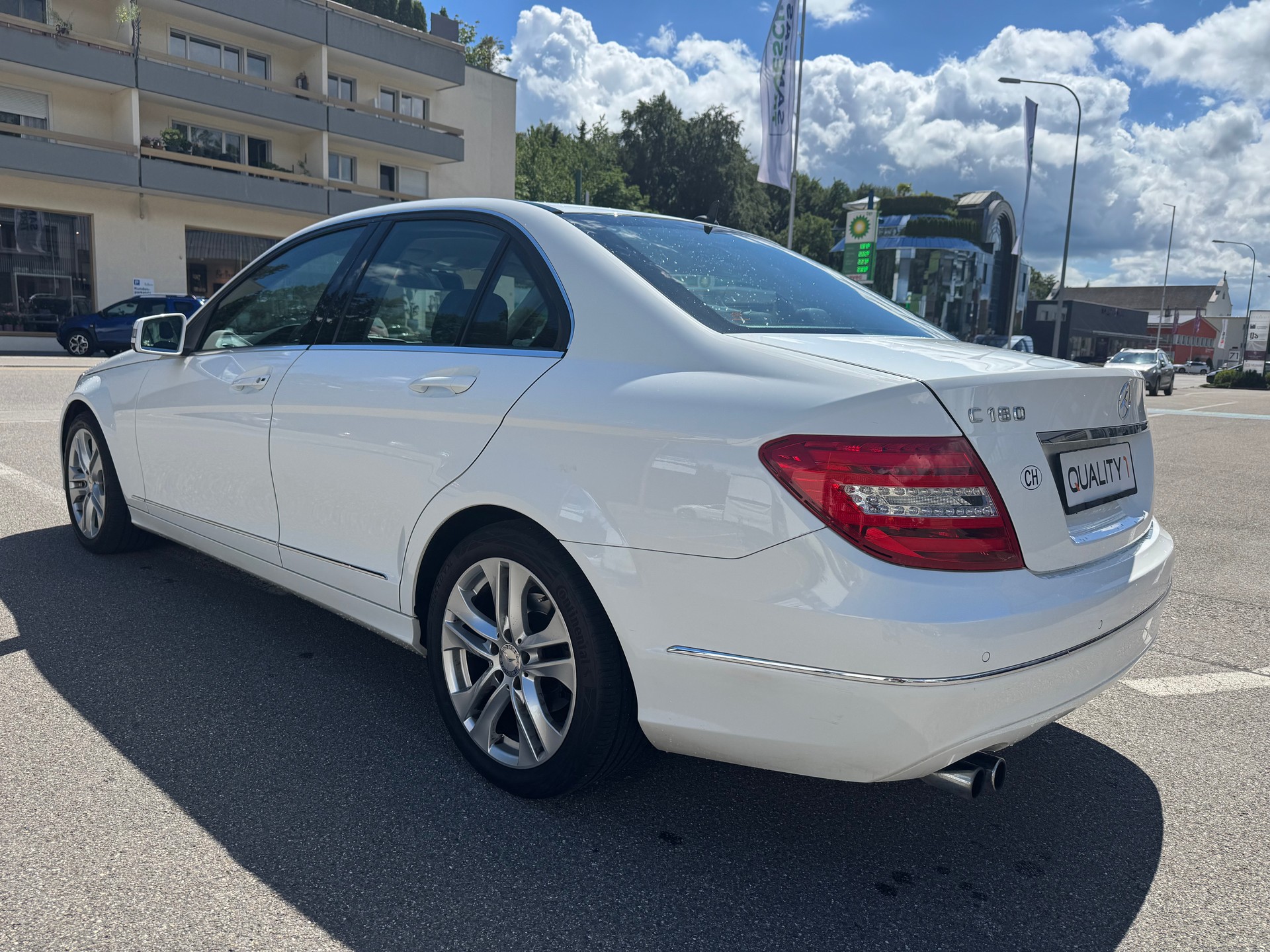 MERCEDES-BENZ C 180 Avantgarde 7G-Tronic-image-5
