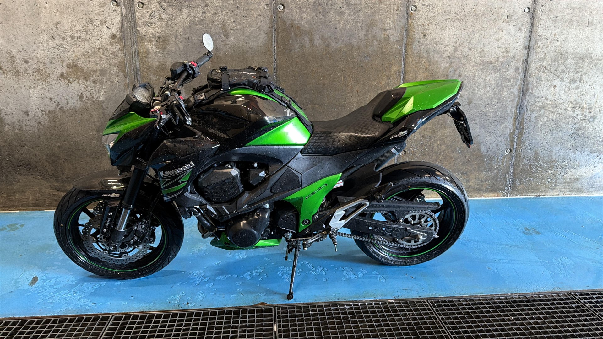 KAWASAKI Z 800 ABS-image-1