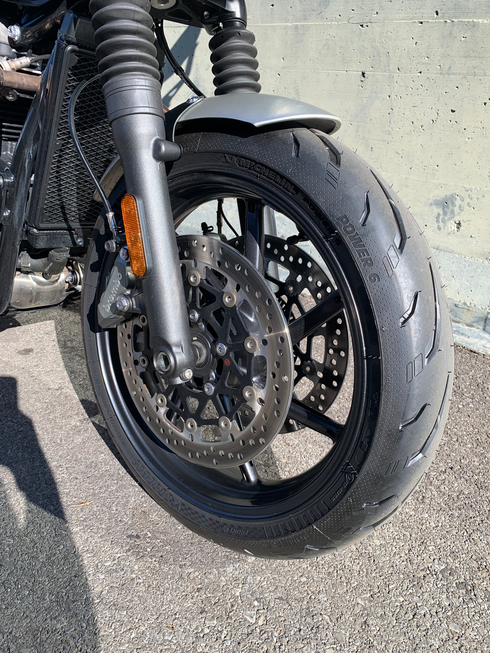 TRIUMPH Speed Twin 1200-image-4