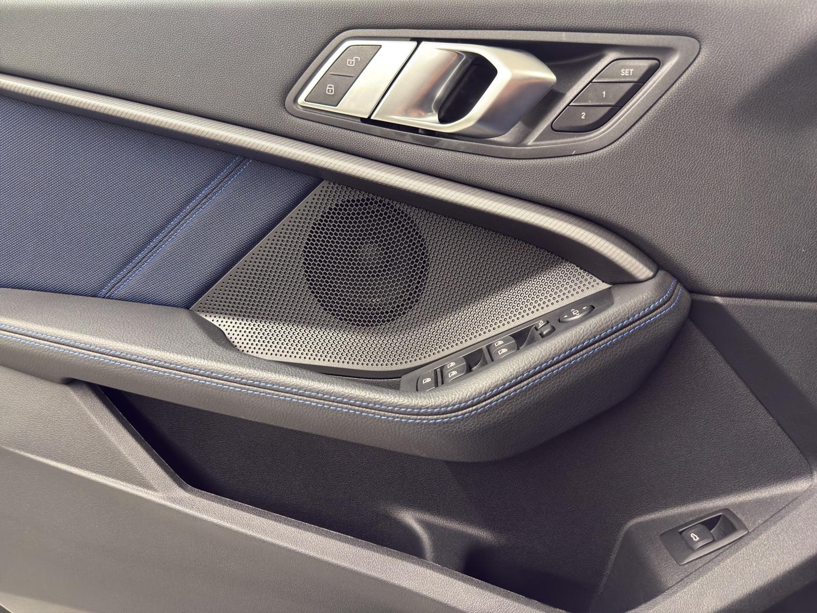 BMW 118i M SPORT-image-14