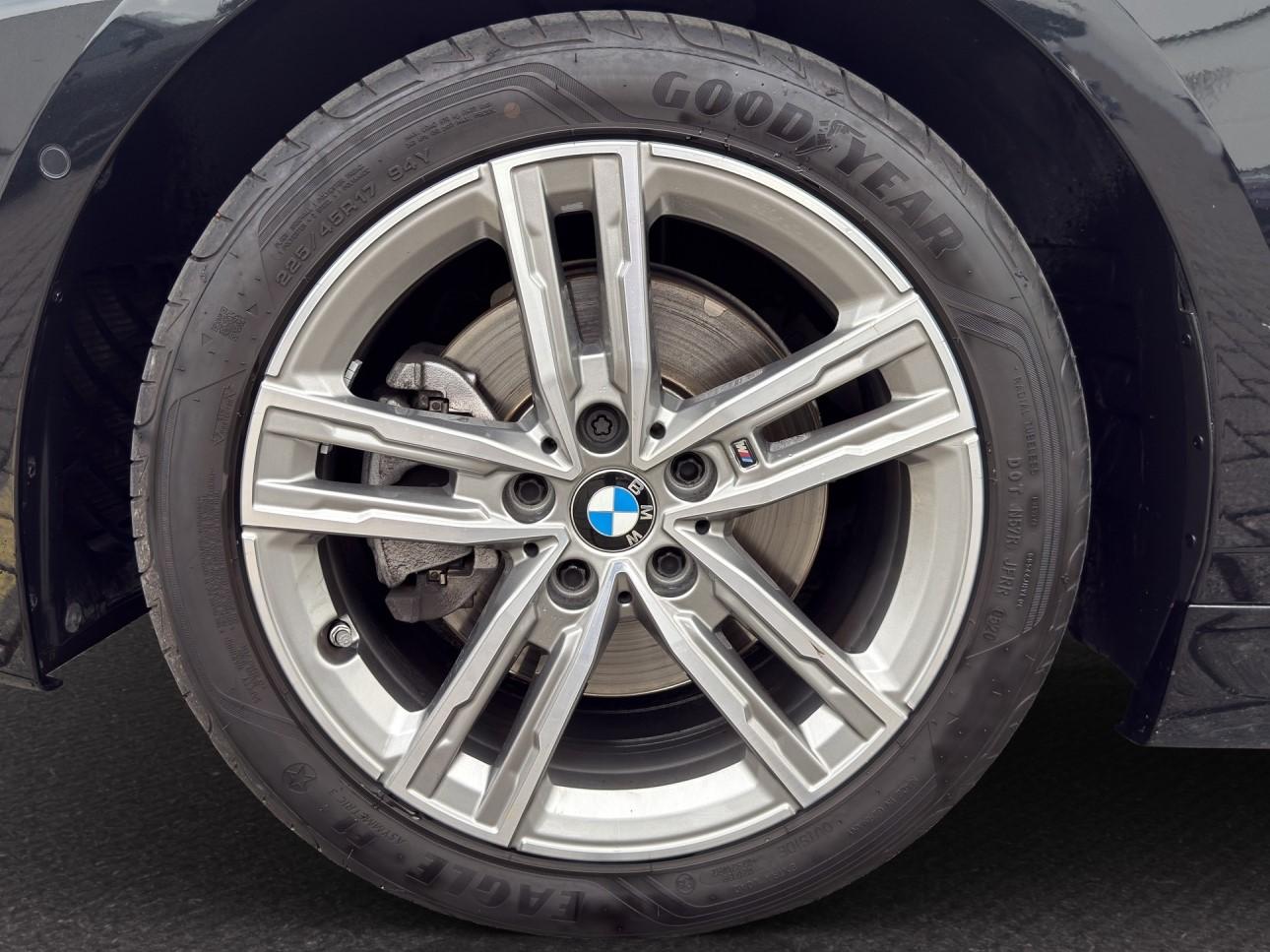 BMW 118i M SPORT-image-8