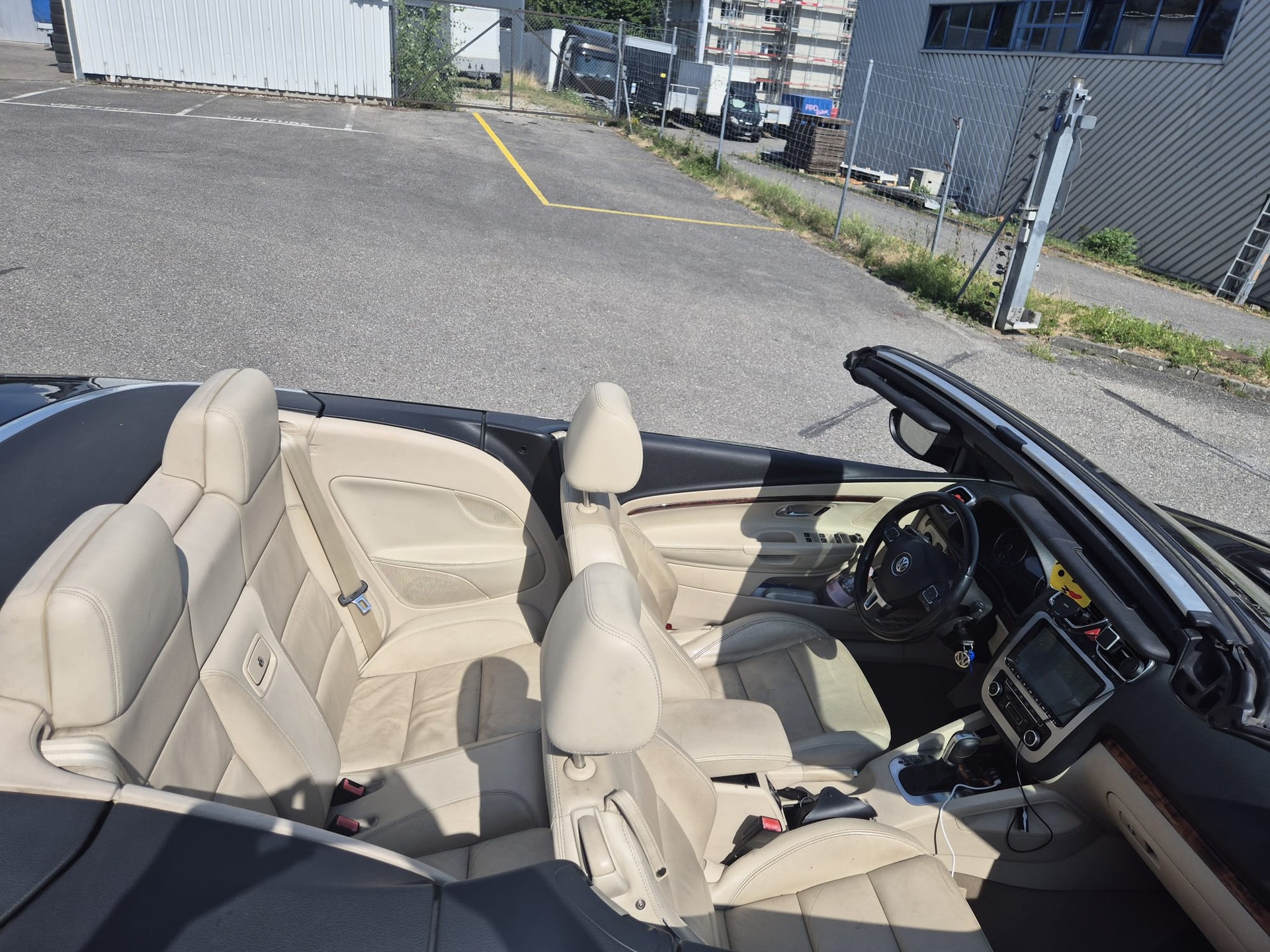 VW Eos 2.0 TSI DSG-image-3
