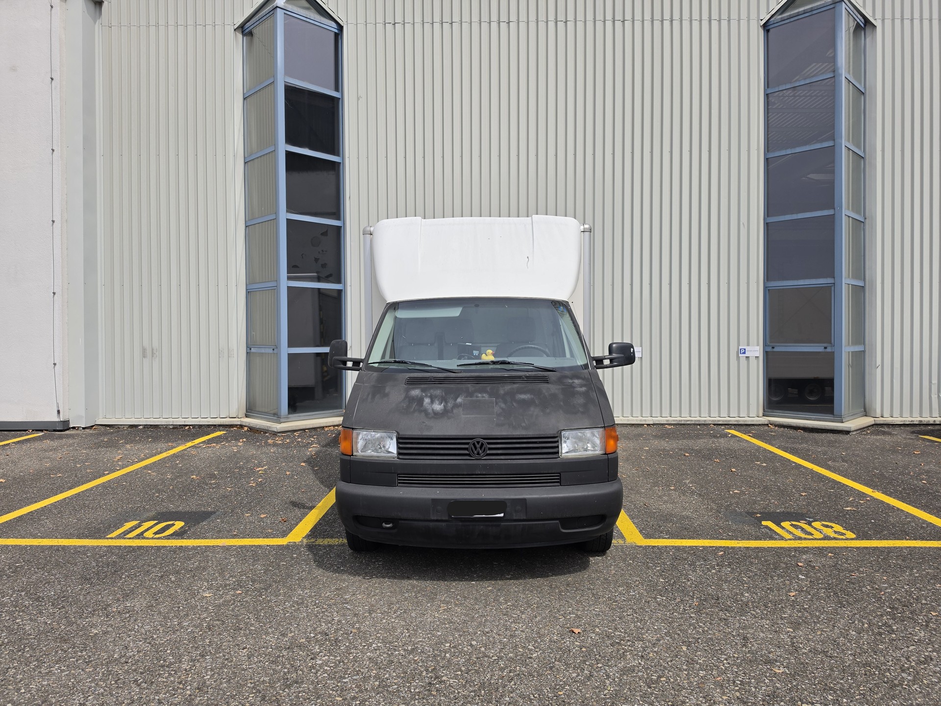 VW Kasten mit Hebebühne HOHE NUTZLAST-image-1