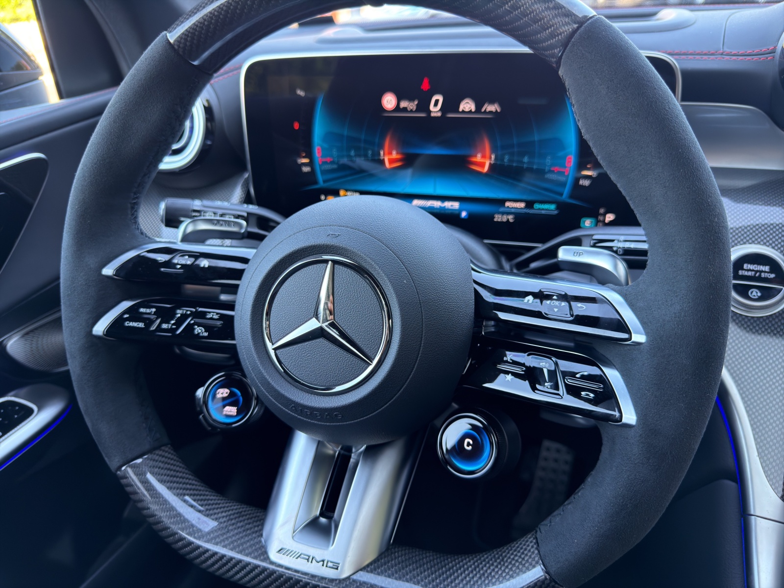 MERCEDES-BENZ GLC 53 AMG 4Matic+ 9G-Tronic-image-12