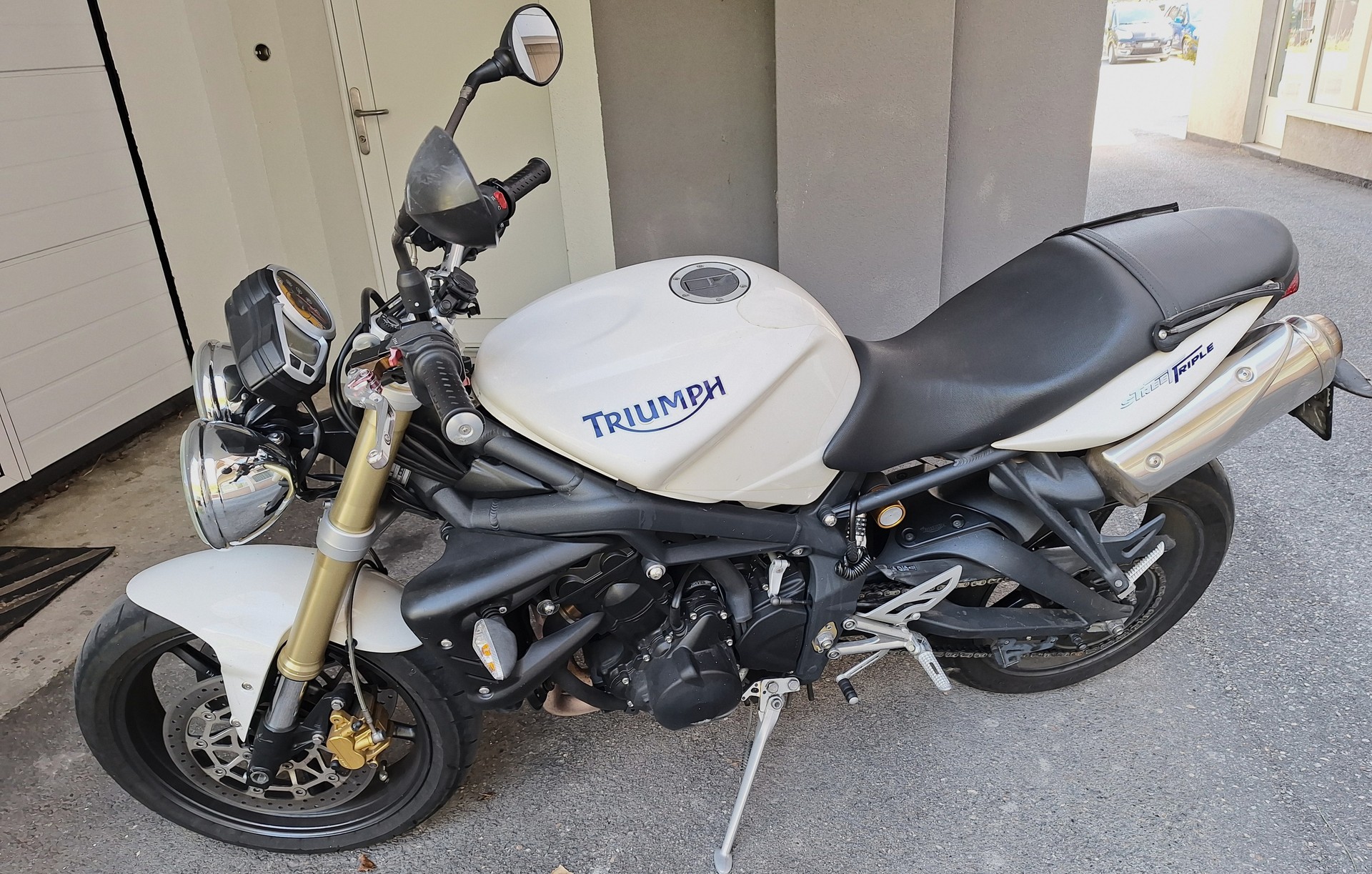 TRIUMPH Street Triple 675-image-0