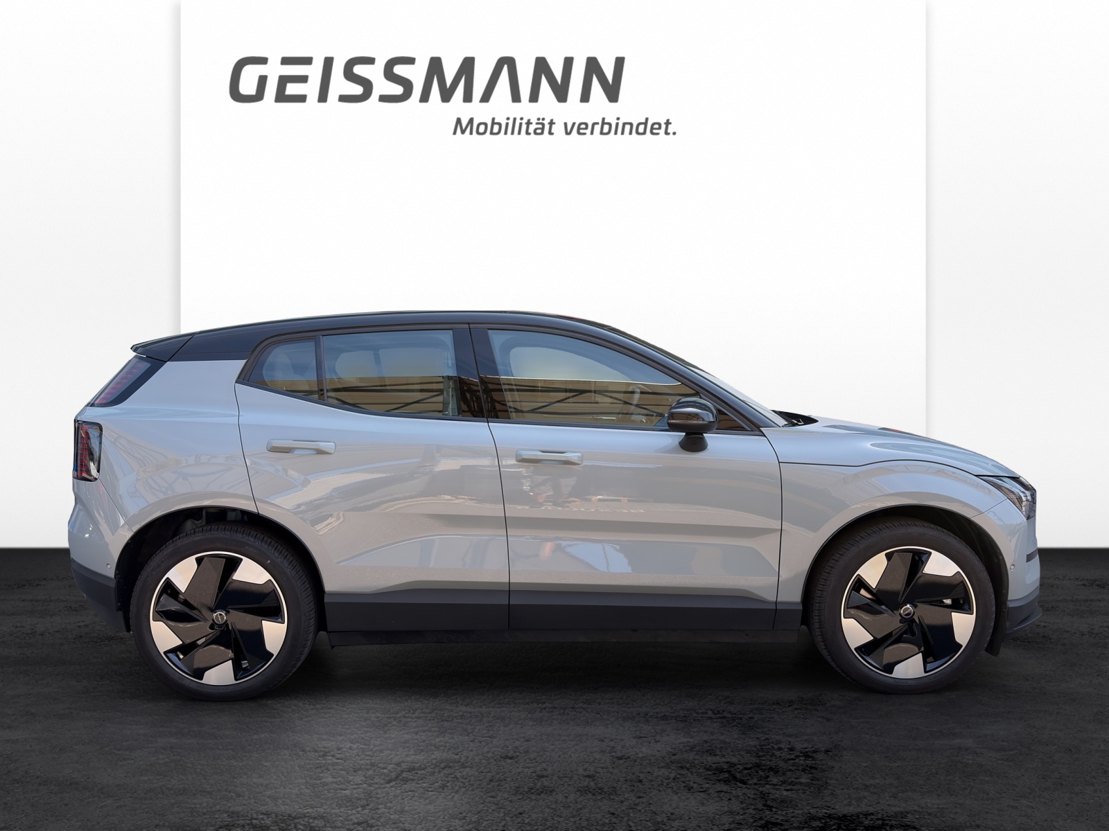 VOLVO EX30 E60 Twin Ultra Performance AWD-showroom-element-3