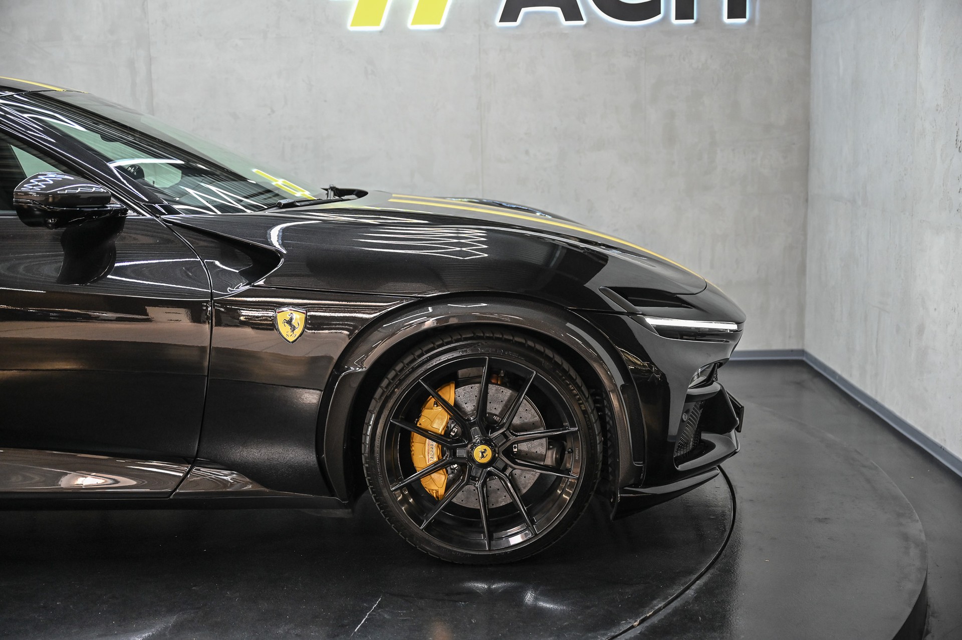 FERRARI Purosangue 6.5 V12-image-13