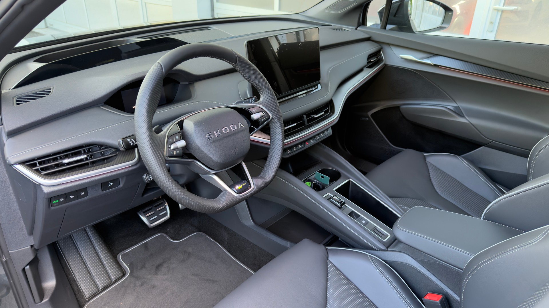 SKODA Enyaq RS 85x 4x4-image-10