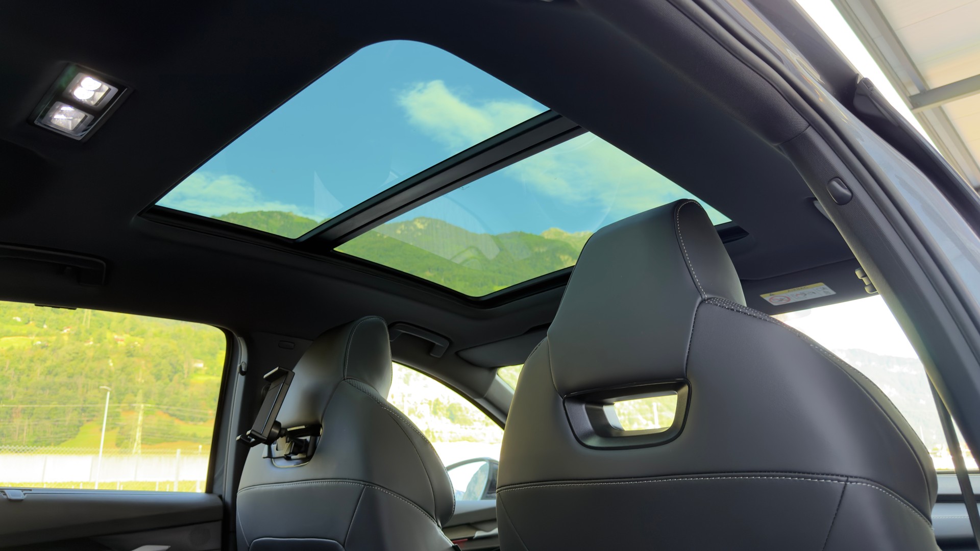 SKODA Enyaq RS 85x 4x4-image-6