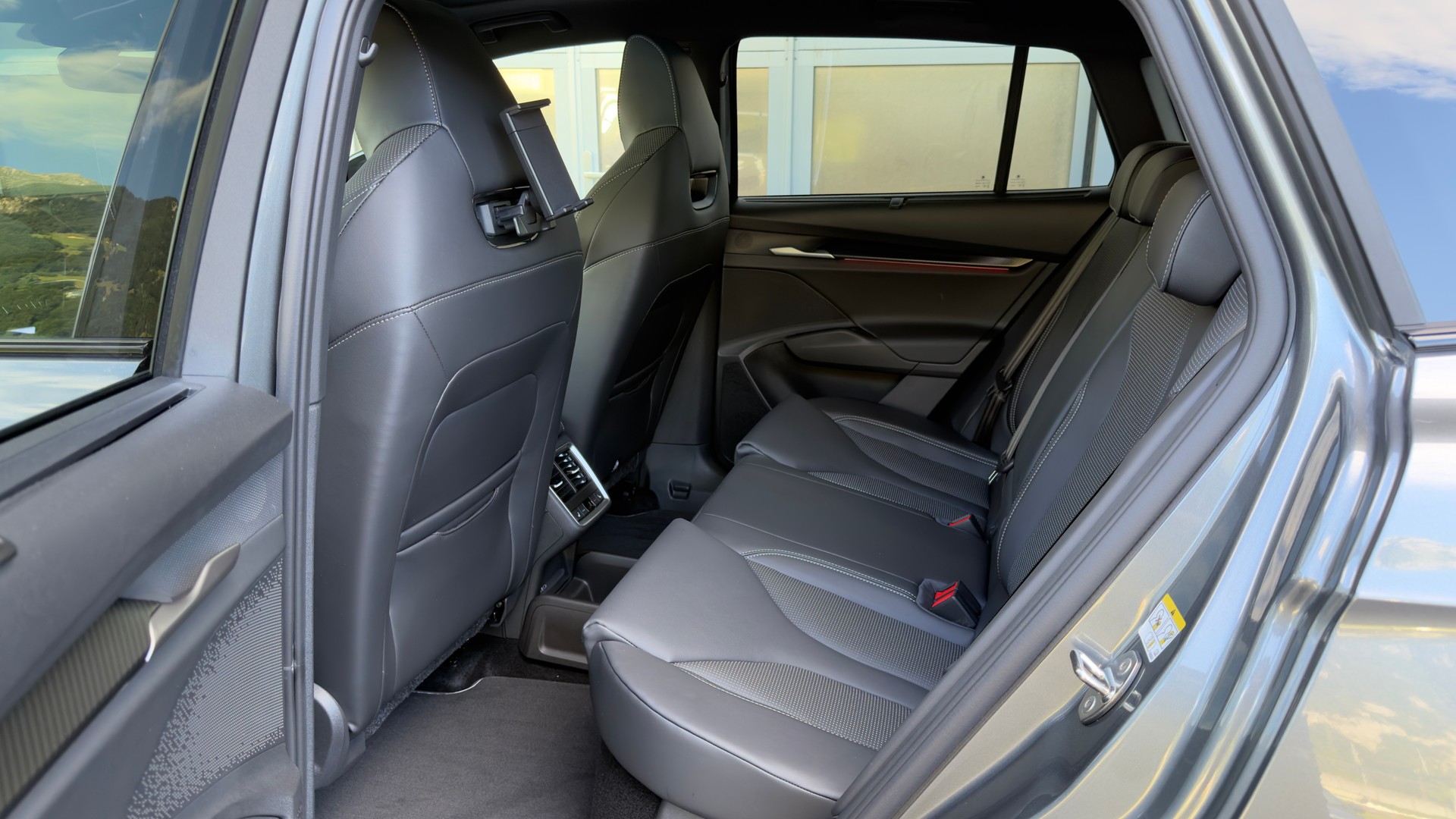 SKODA Enyaq RS 85x 4x4-image-7