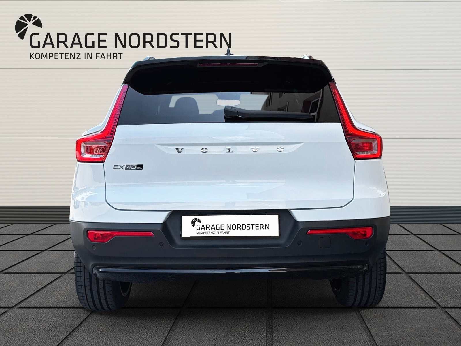 VOLVO EX40 Twin Ultra AWD-showroom-element-3