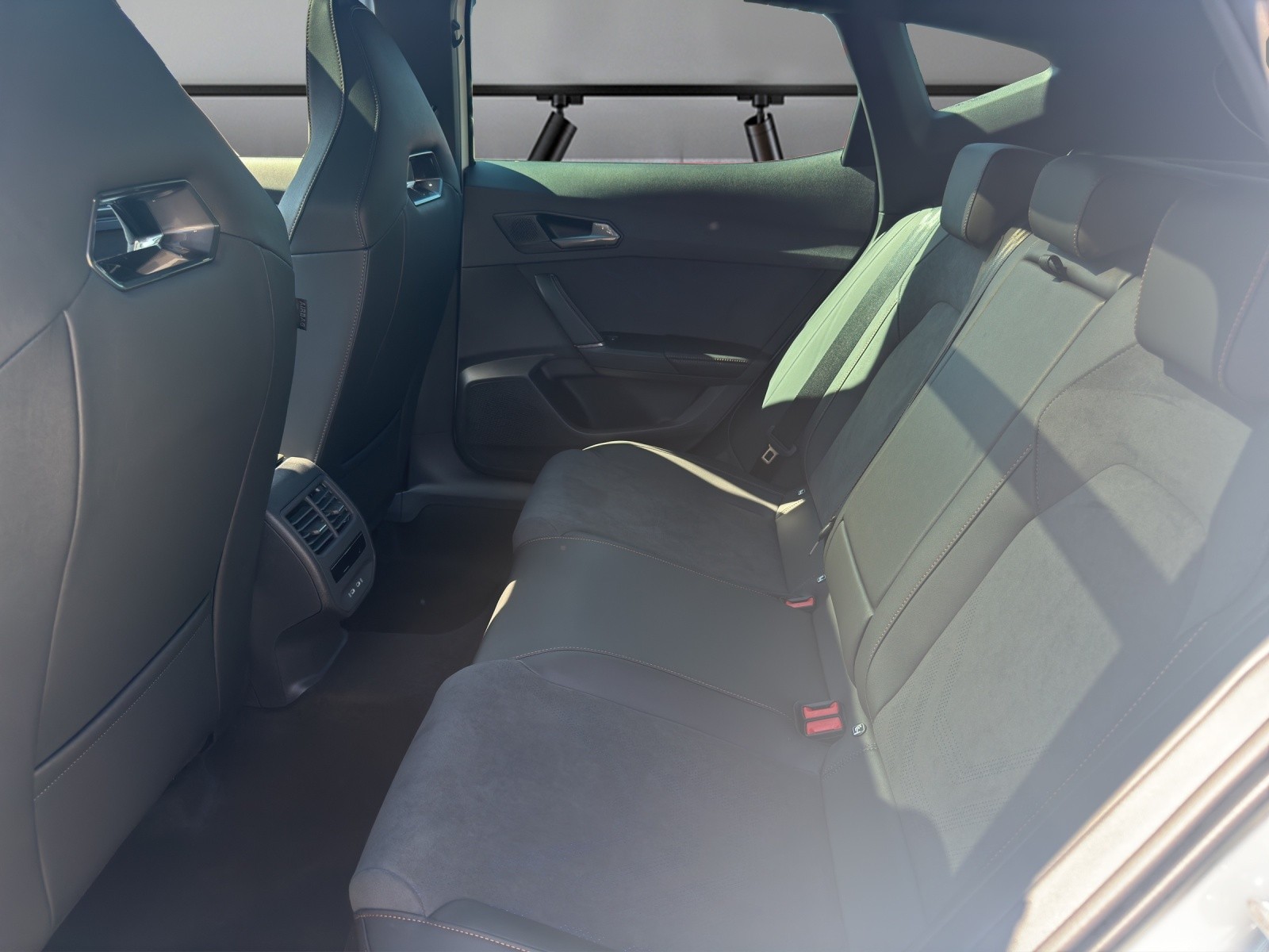 CUPRA Formentor 2.0TSI VZ 4Drive DSG-image-10