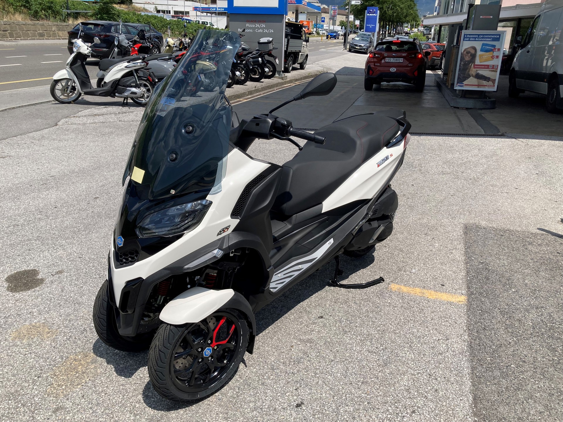 PIAGGIO MP3 400 Sport RST-image-0