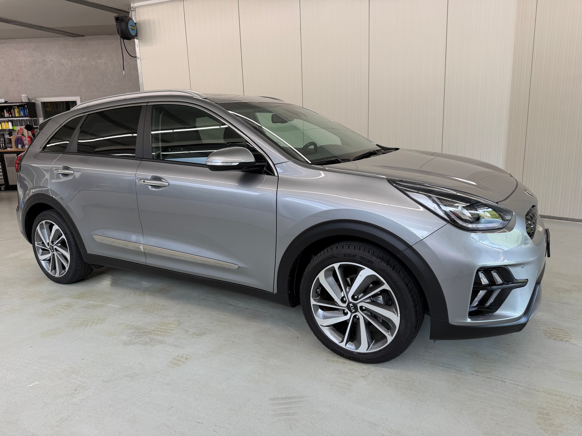 KIA Niro 1.6GDi Plug-in Hybrid Style DCT-showroom-element-2